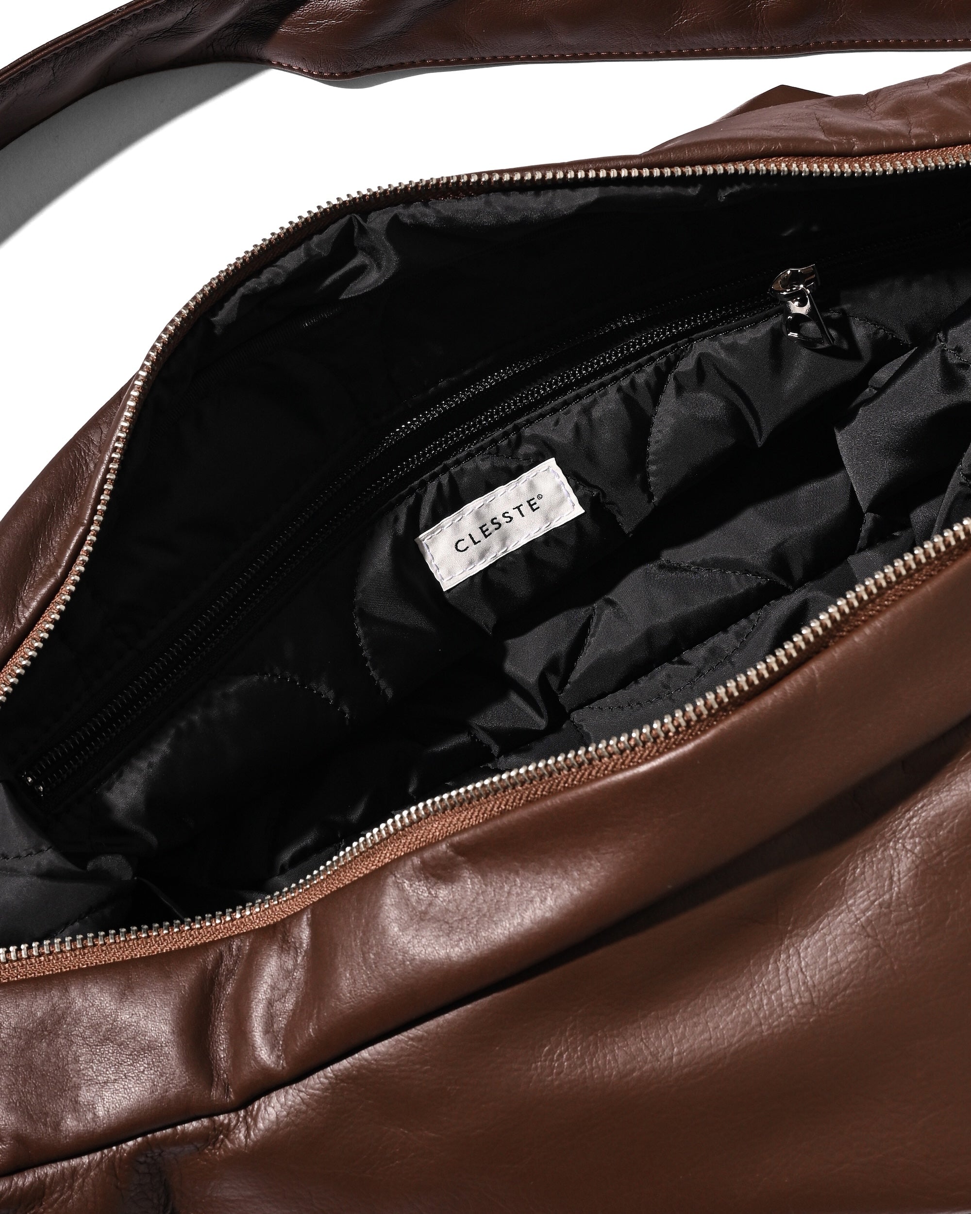 【8.5 WED 20:00- IN STOCK】LEATHER HOLIDAY BAG LARGE (BROWN)