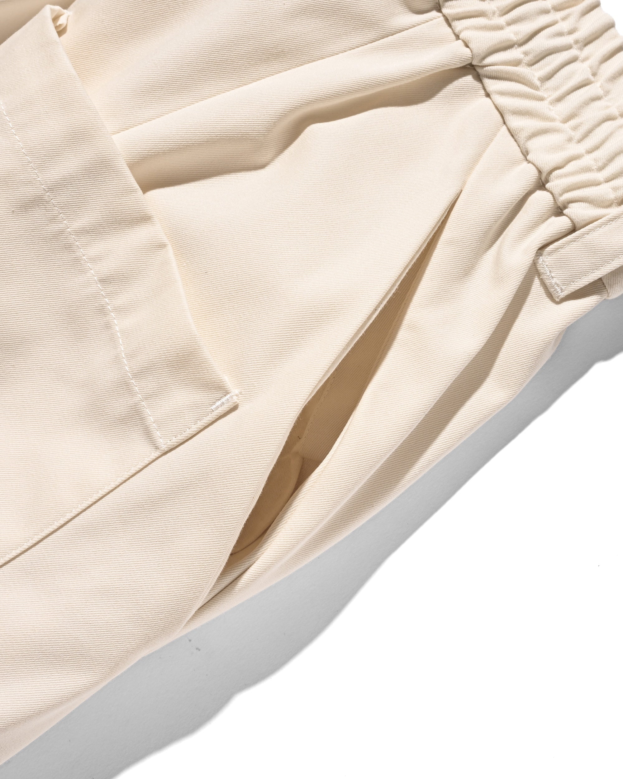 【5.17 SAT 20:00- IN STOCK】MASSIVE TWISTED PANTS (IVORY)