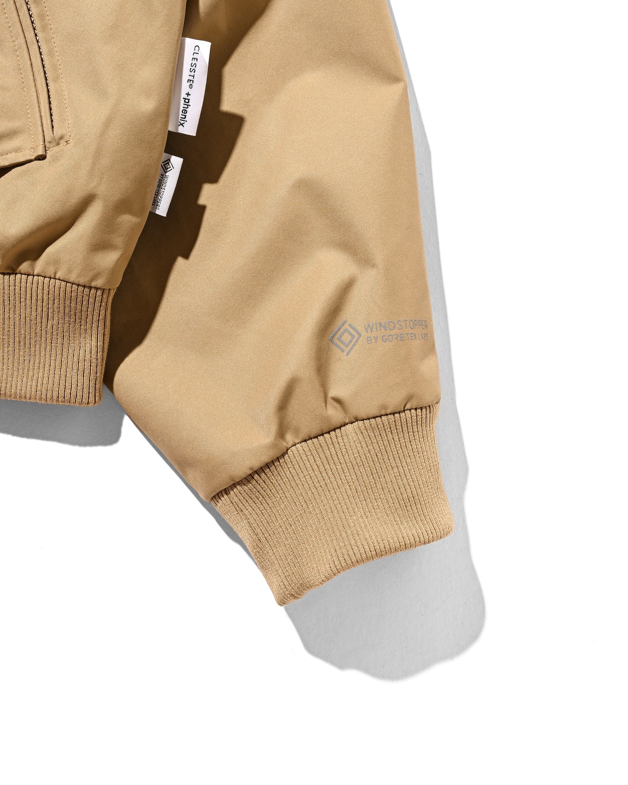 【10.29 WED 20:00- IN STOCK】+phenix WINDSTOPPER® by GORE-TEX LABS TWILL CITY HARRINGTON JACKET (CARAMEL BEIGE)