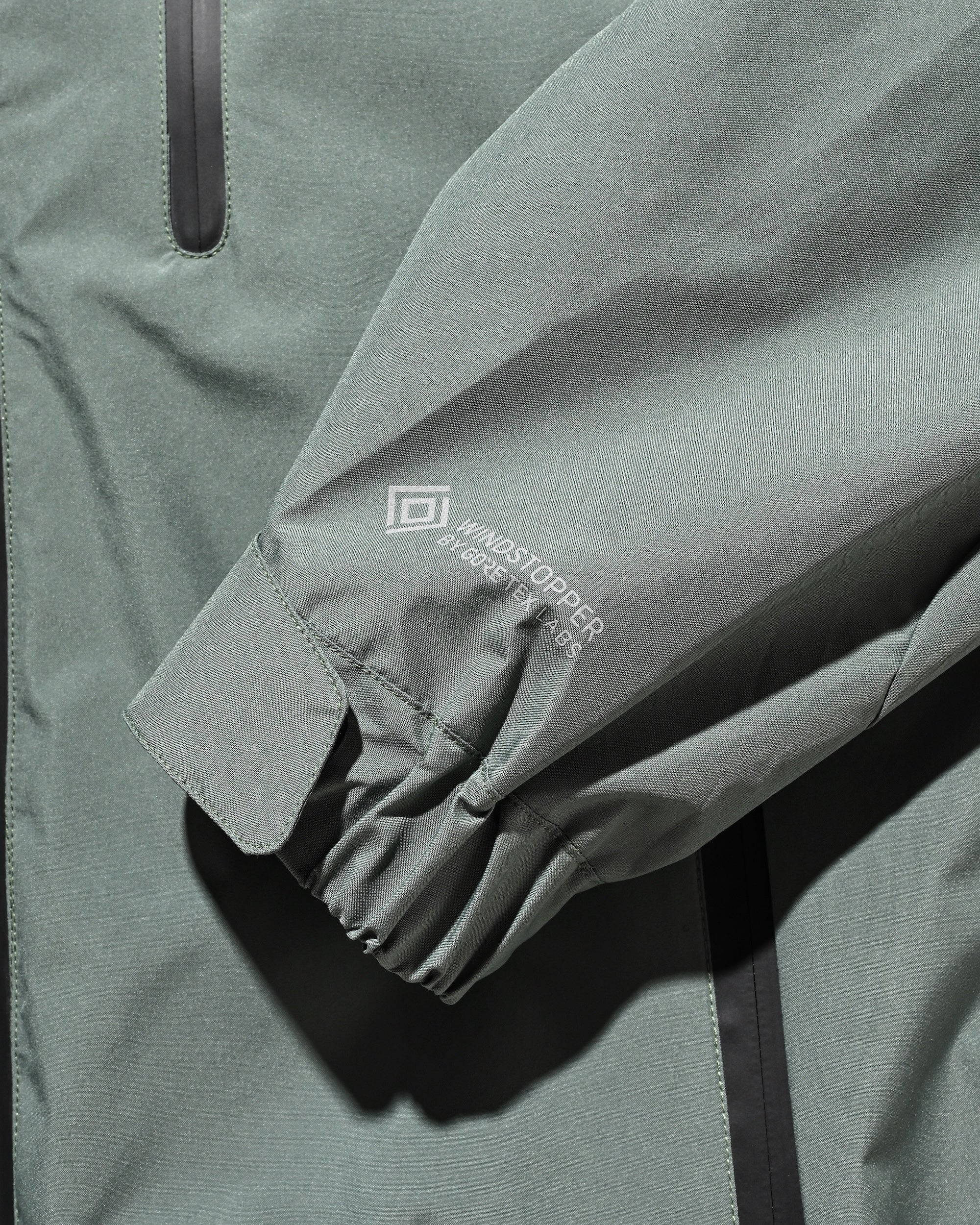 +phenix WINDSTOPPER® by GORE-TEX LABS CITY MOUNTAIN JACKET (MILITARY GREEN)