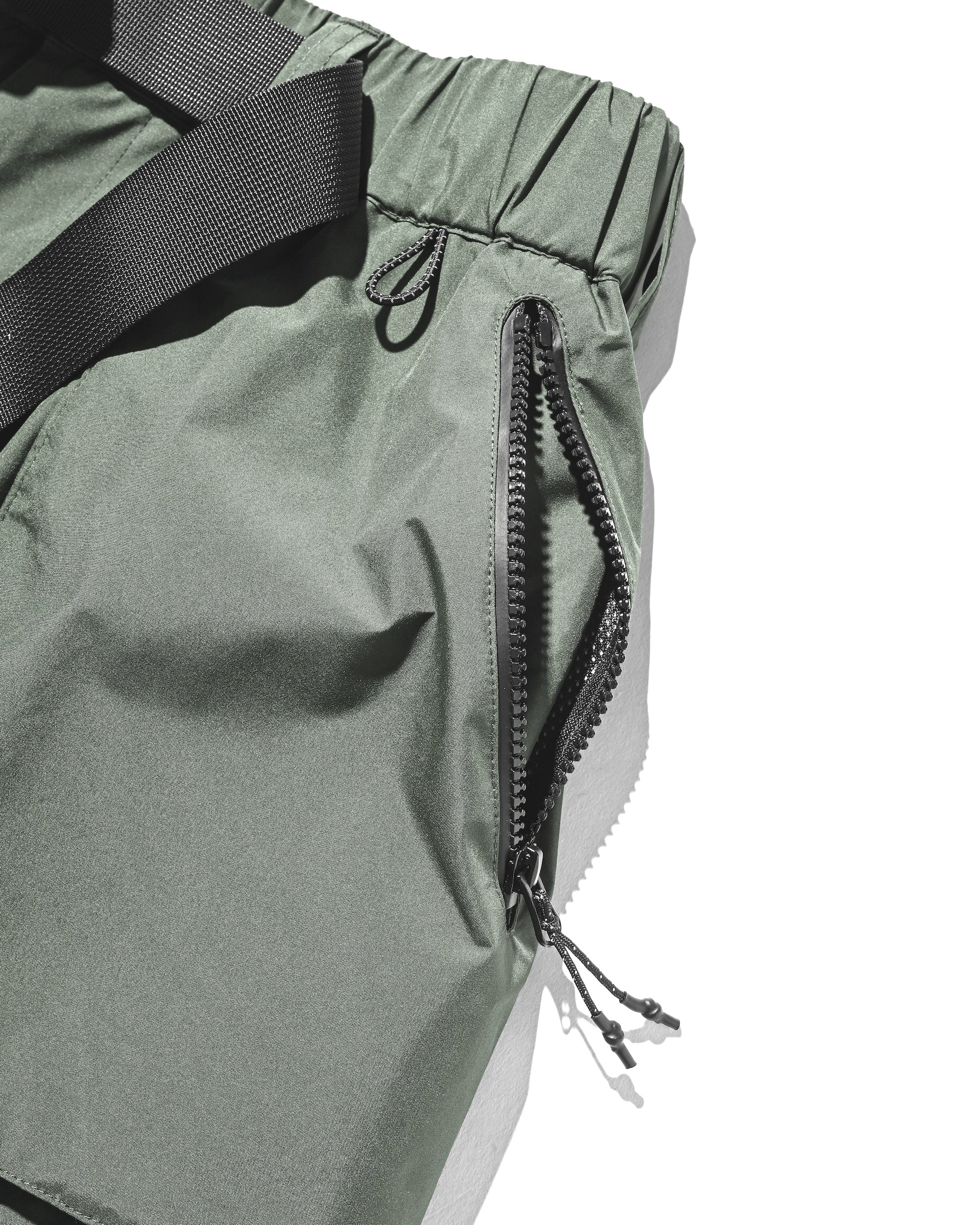 +phenix WINDSTOPPER® by GORE-TEX LABS CITY MILITARY CURVE PANTS (MILITARY GREEN)