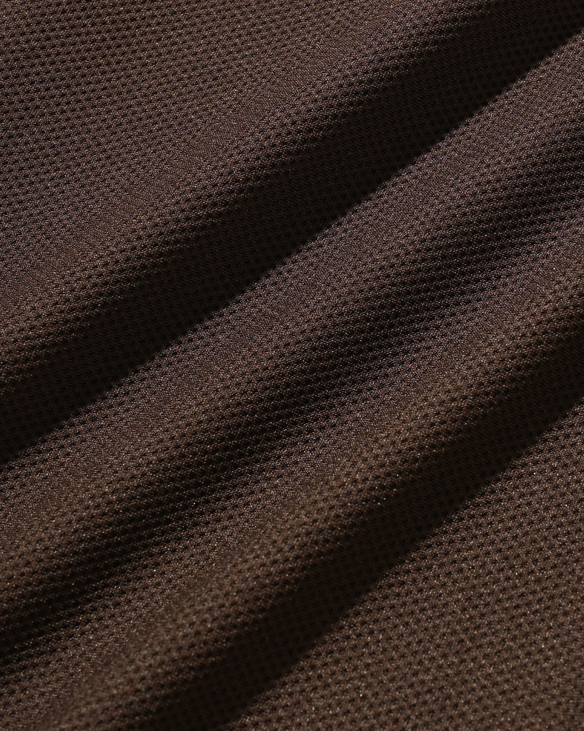 【6.24 WED 20:00- IN STOCK】TECH TEXTURED CITY S/S POLO (BROWN)