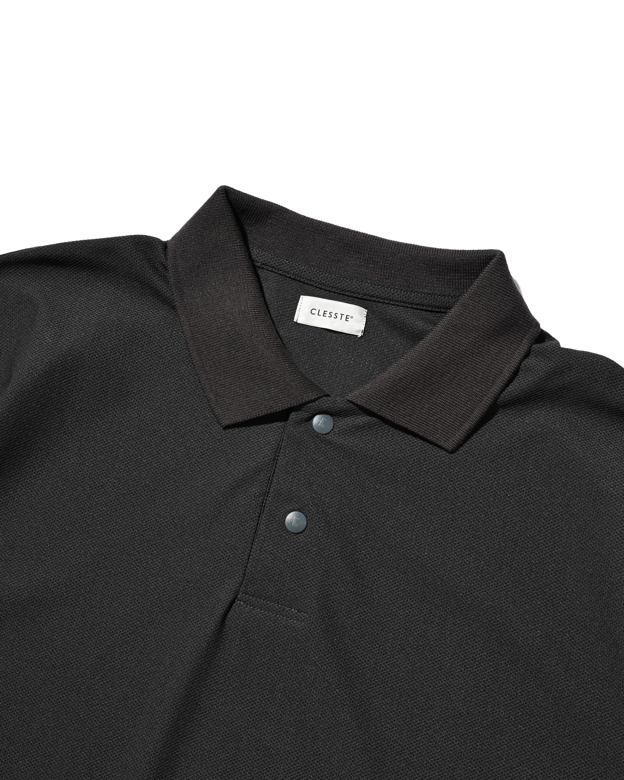 【6.24 WED 20:00- IN STOCK】TECH TEXTURED CITY S/S POLO (CHARCOAL GRAY)