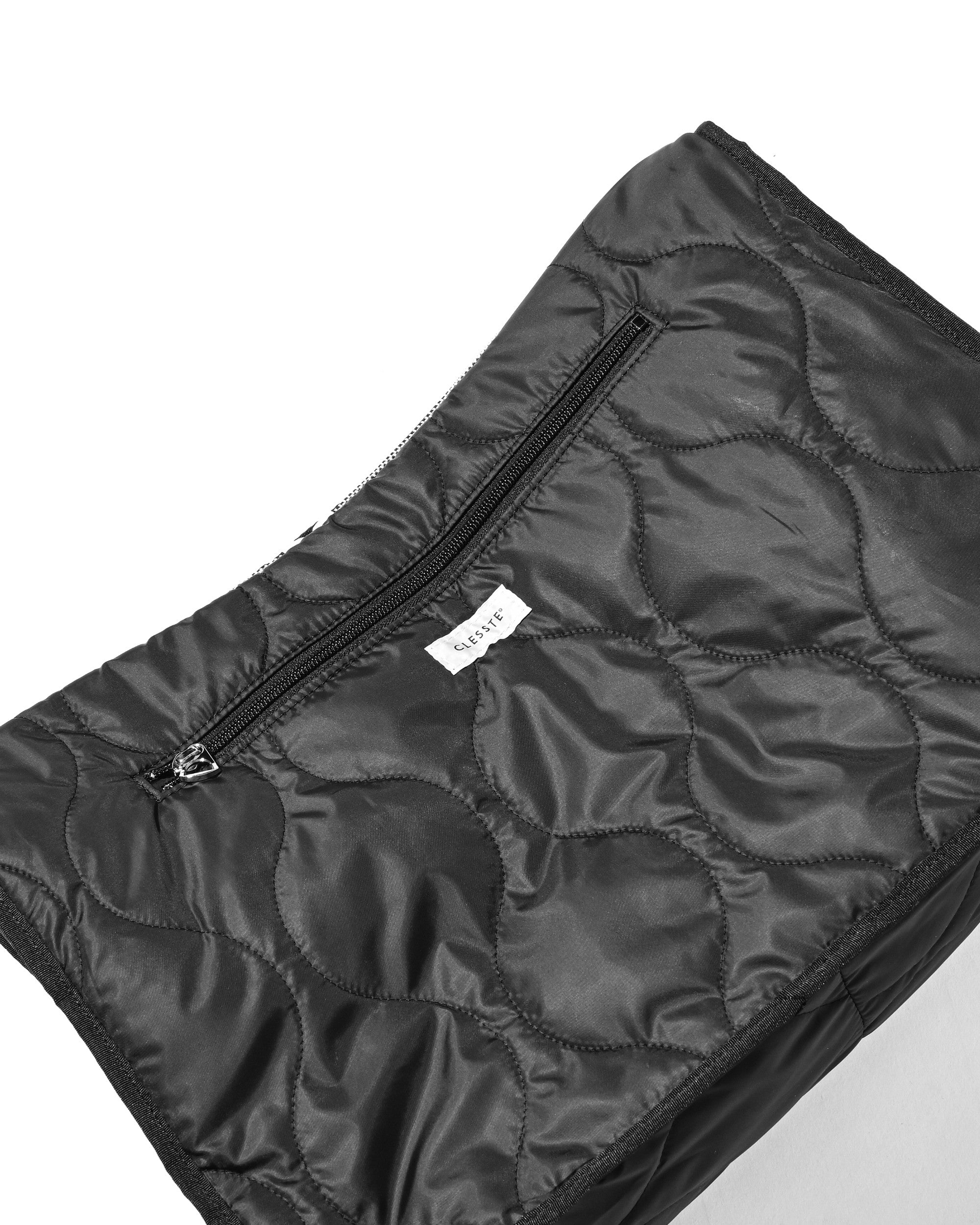 SUEDE DAYOFF BAG LARGE (BLACK)