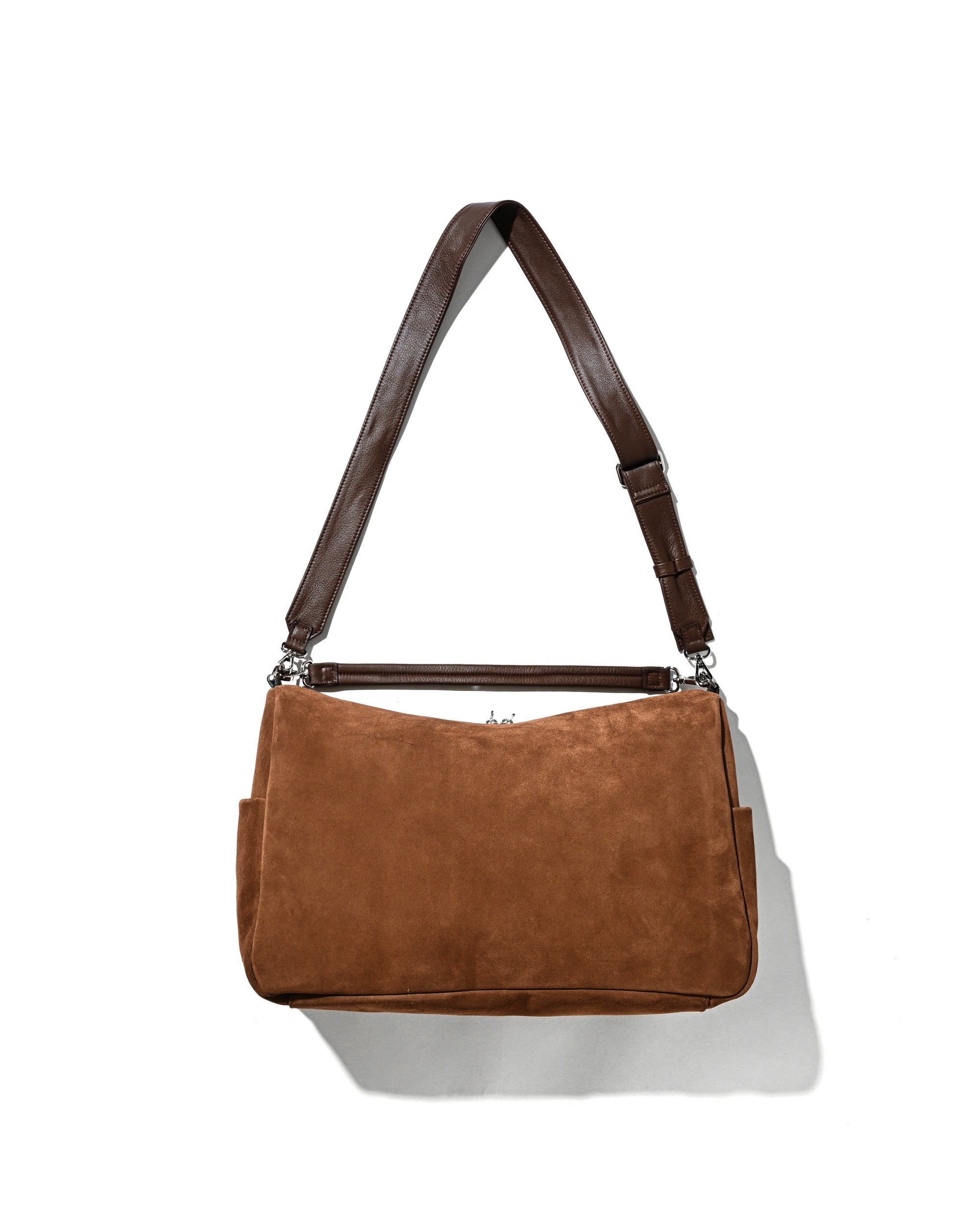 SUEDE DAYOFF BAG LARGE (BROWN)