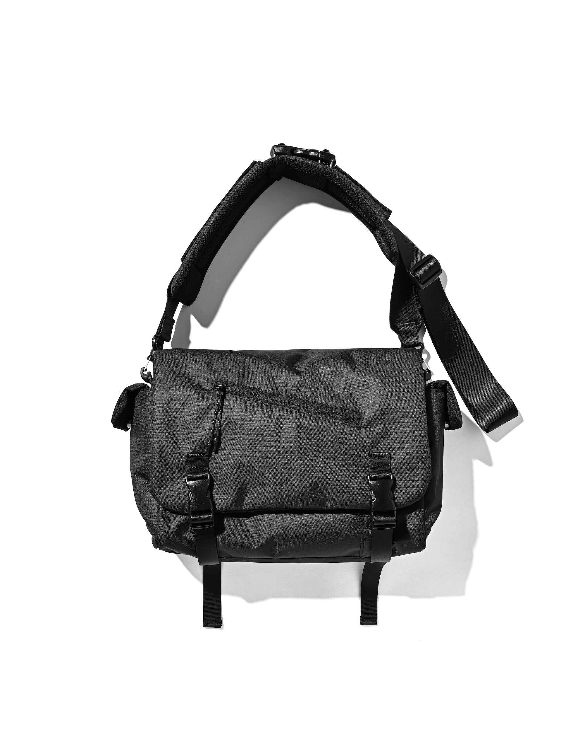 【6.13 SAT 20:00- IN STOCK】JOURNEY CROSS MESSENGER BAG (BLACK)