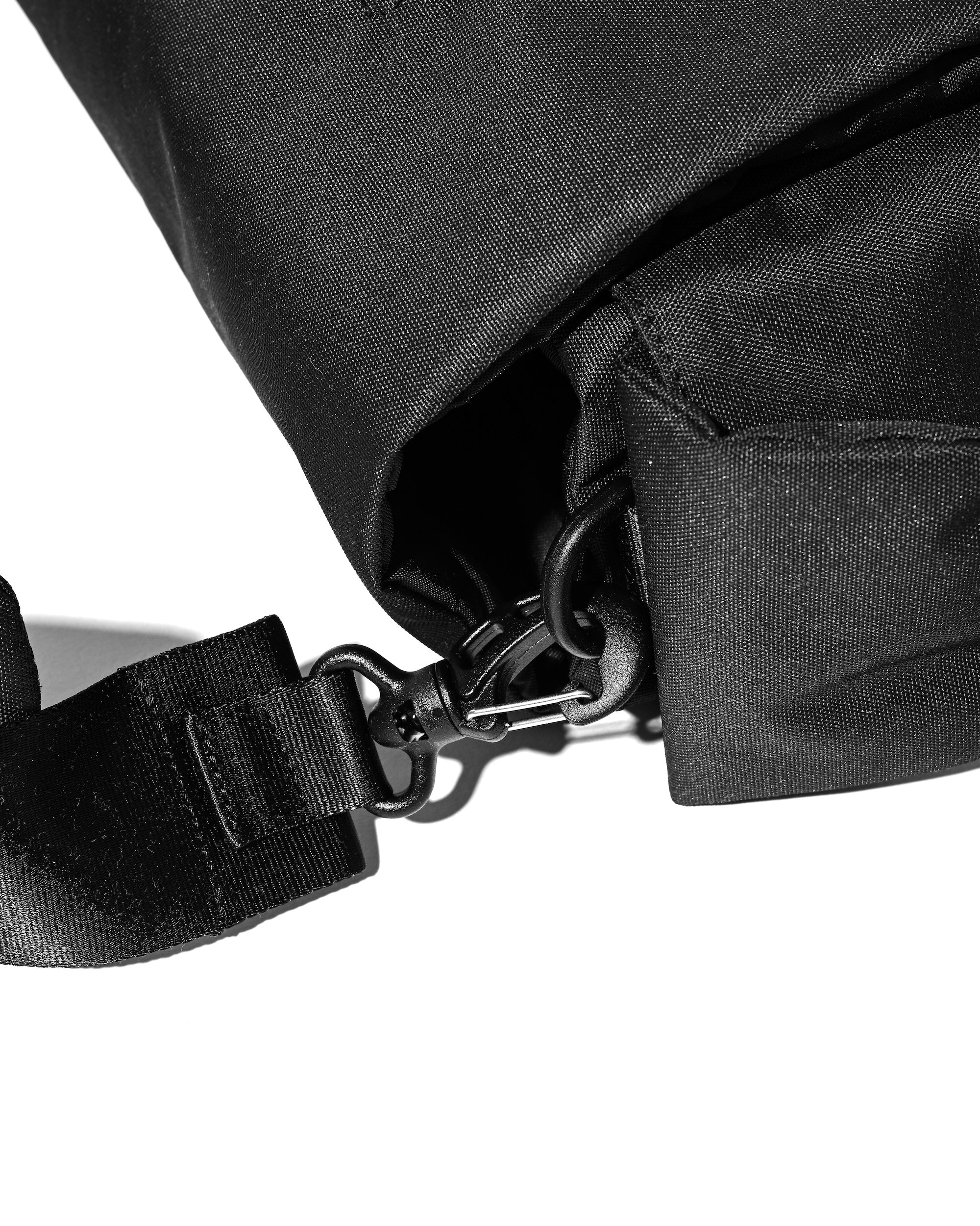 【6.13 SAT 20:00- IN STOCK】JOURNEY CROSS MESSENGER BAG (BLACK)
