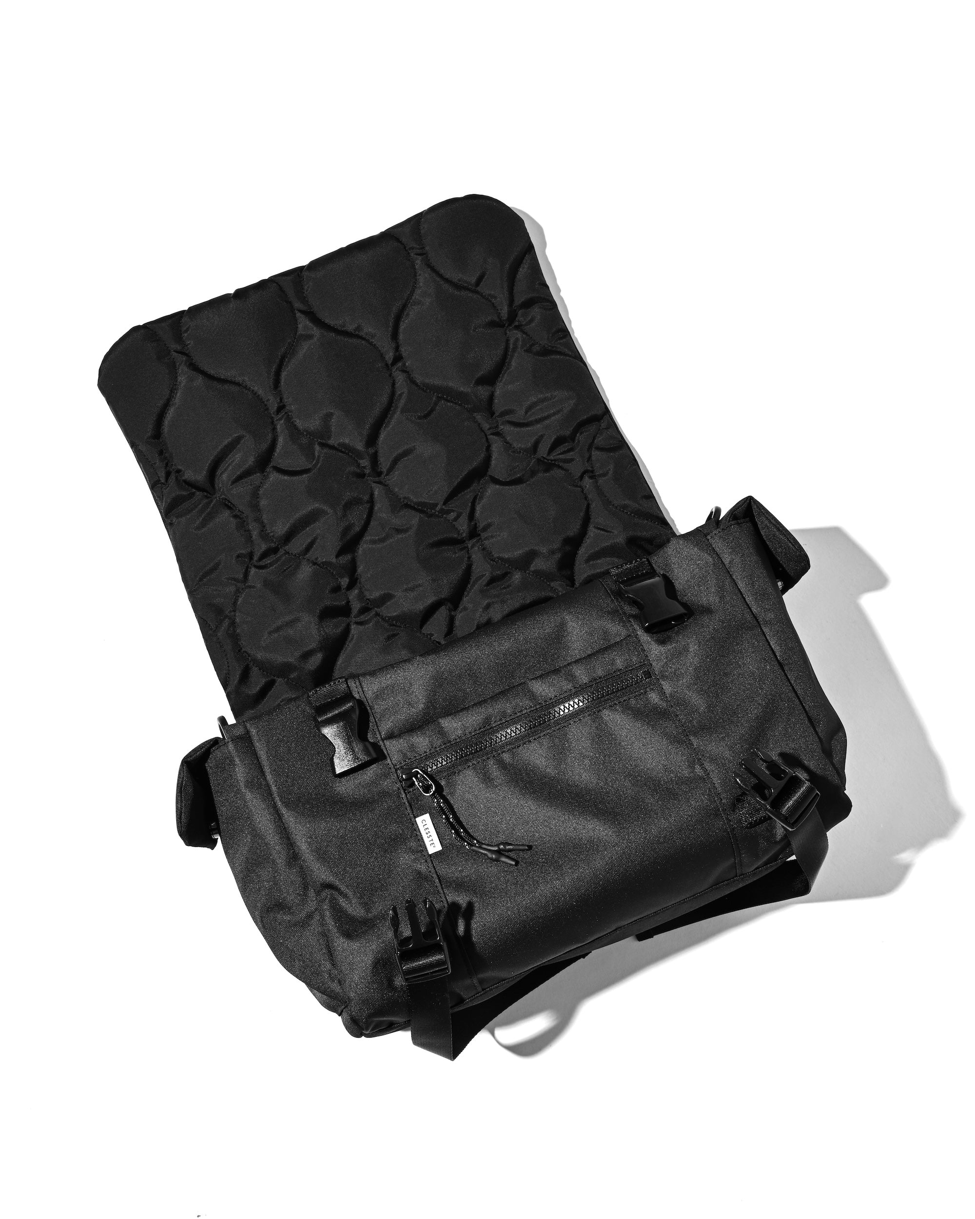 【6.13 SAT 20:00- IN STOCK】JOURNEY CROSS MESSENGER BAG (BLACK)