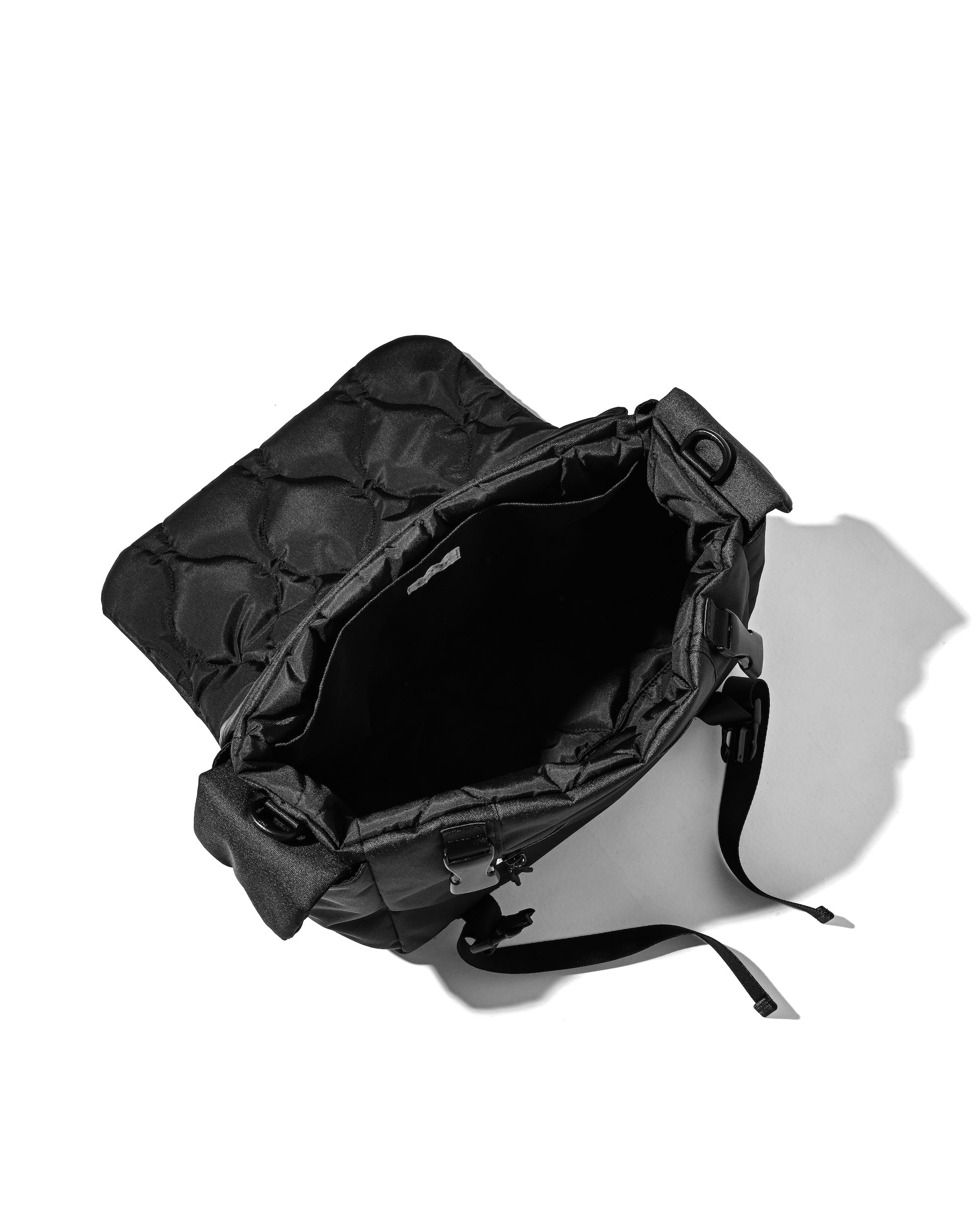 【6.13 SAT 20:00- IN STOCK】JOURNEY CROSS MESSENGER BAG (BLACK)