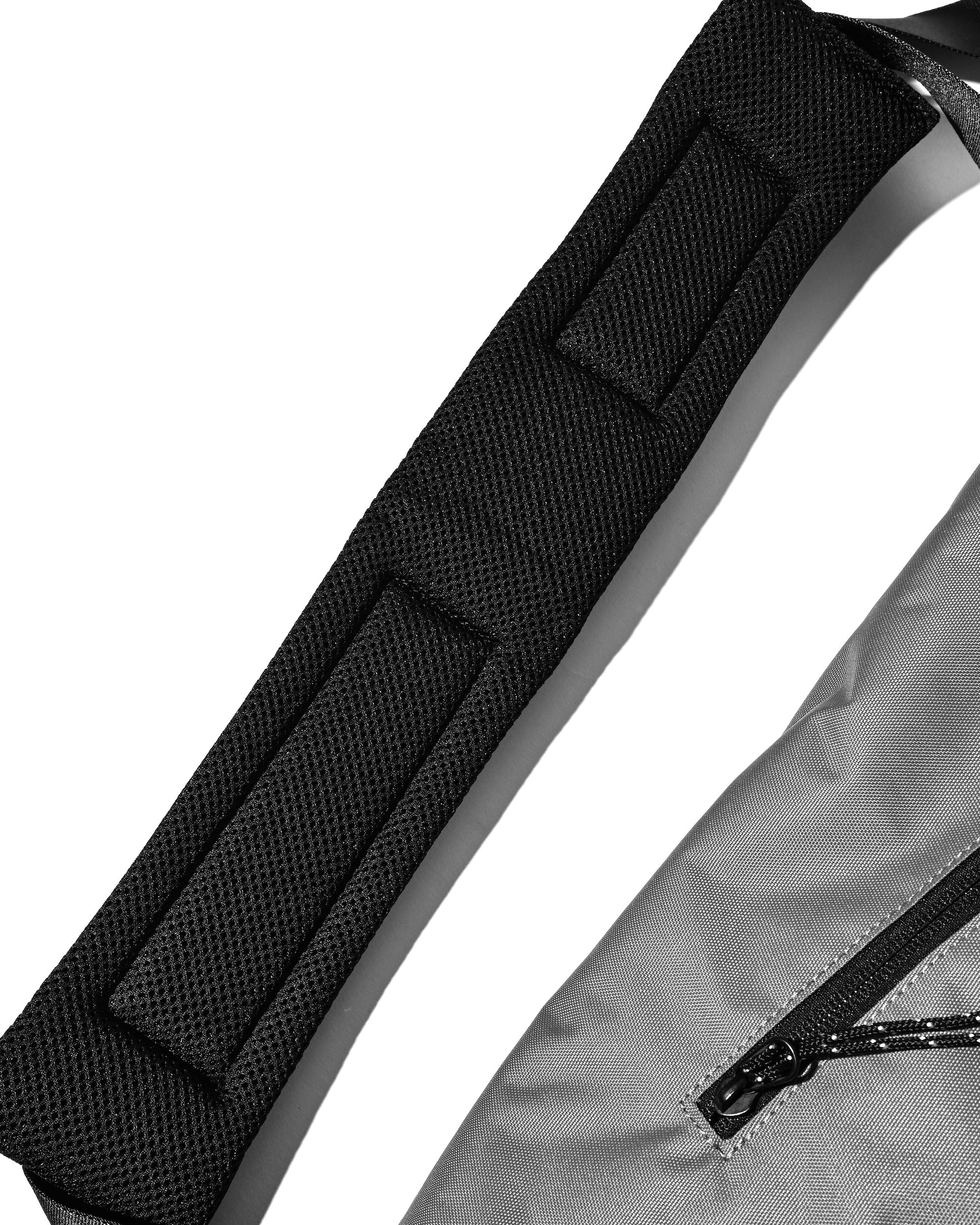 【6.13 SAT 20:00- IN STOCK】JOURNEY CROSS MESSENGER BAG (GRAY)