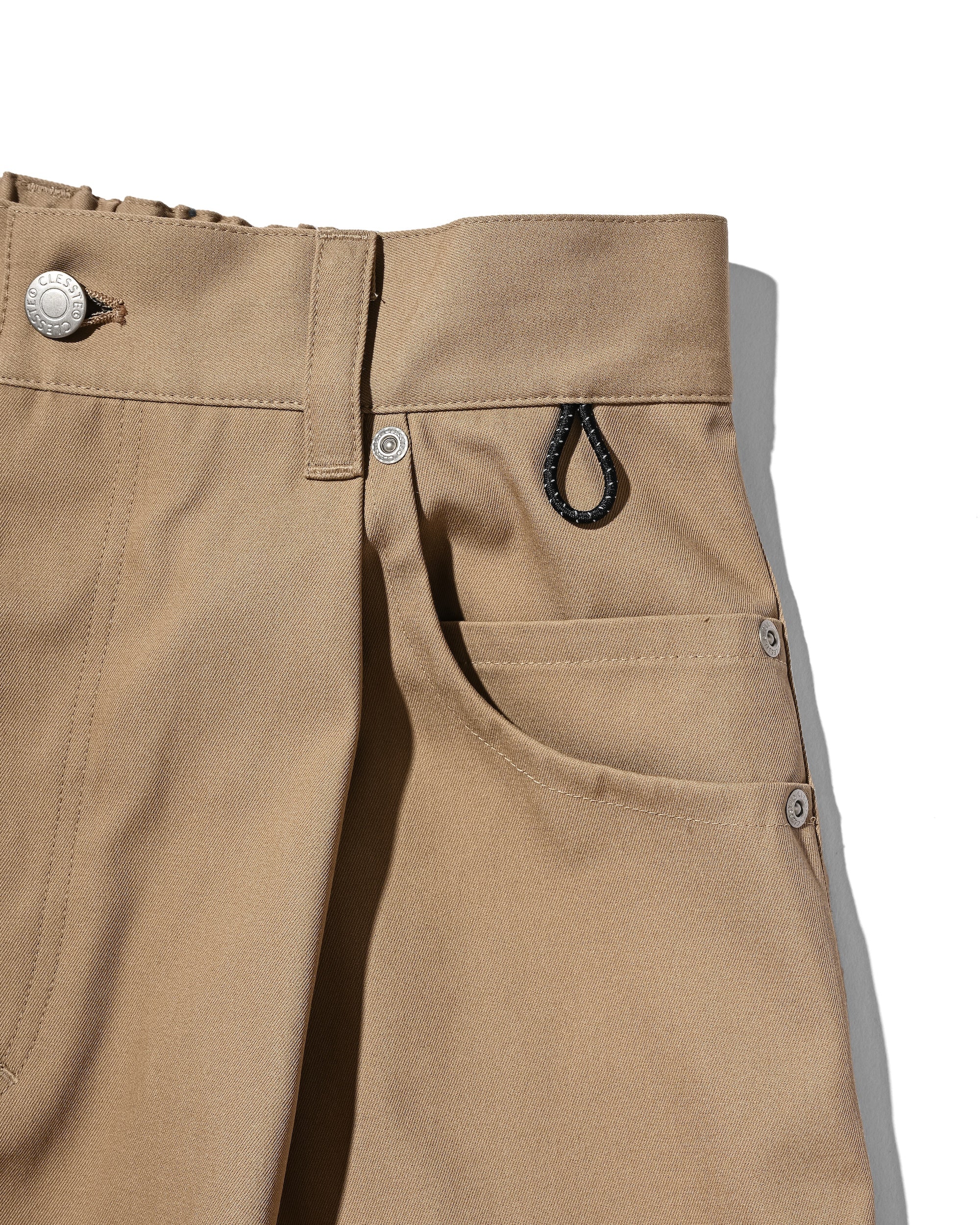 T/C GABARDINE CITY MASSIVE UTILITY CROPPED PANTS (BEIGE)
