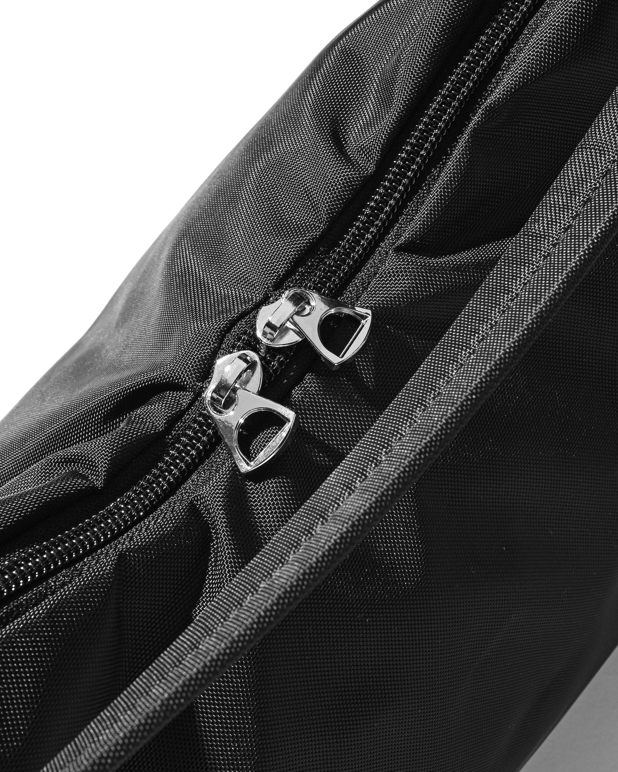 【2.18 WED 20:00- IN STOCK】DAYOFF BAG (BLACK)