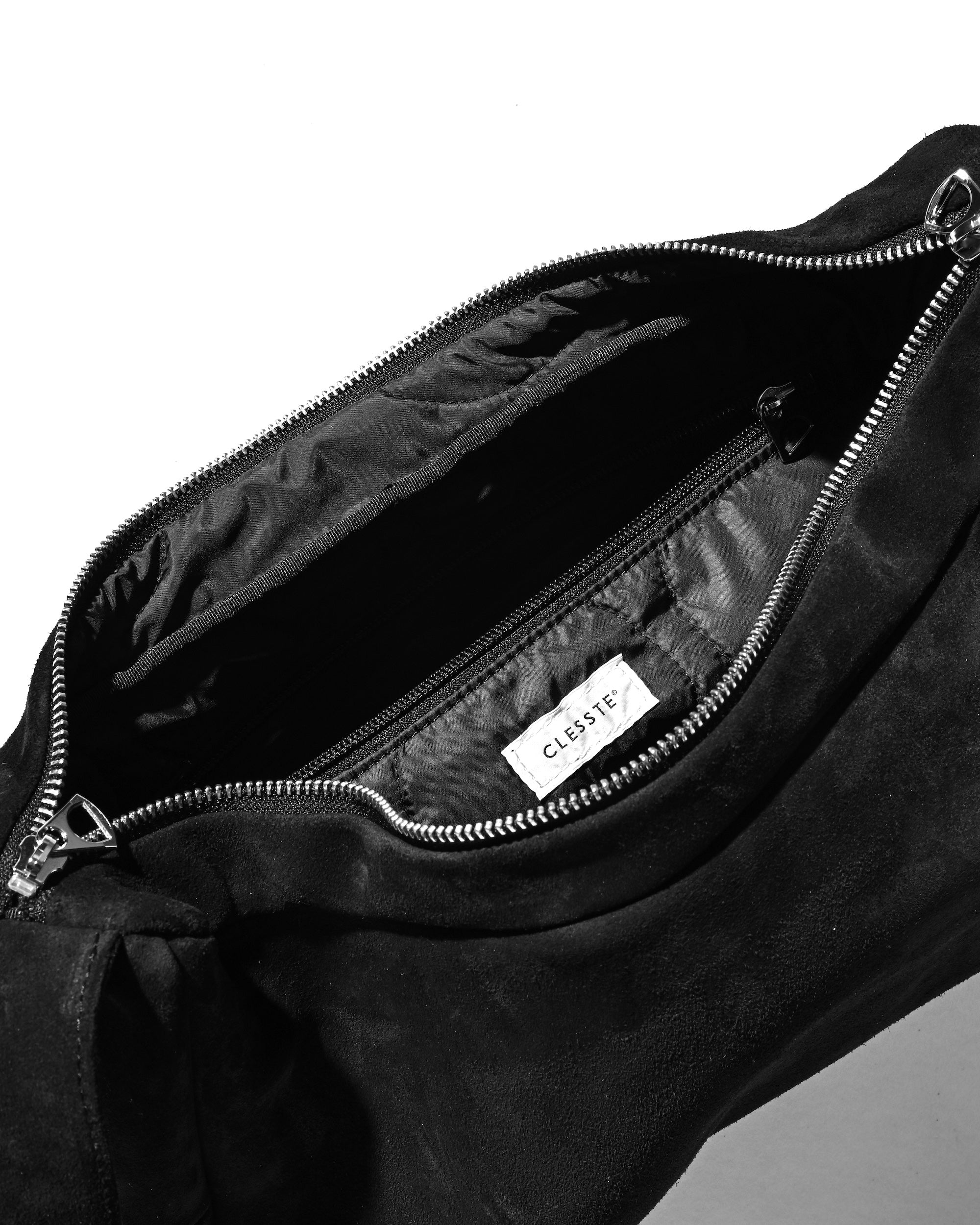 【1.7 WED 20:00- IN STOCK】SUEDE HOLIDAY BAG (BLACK)