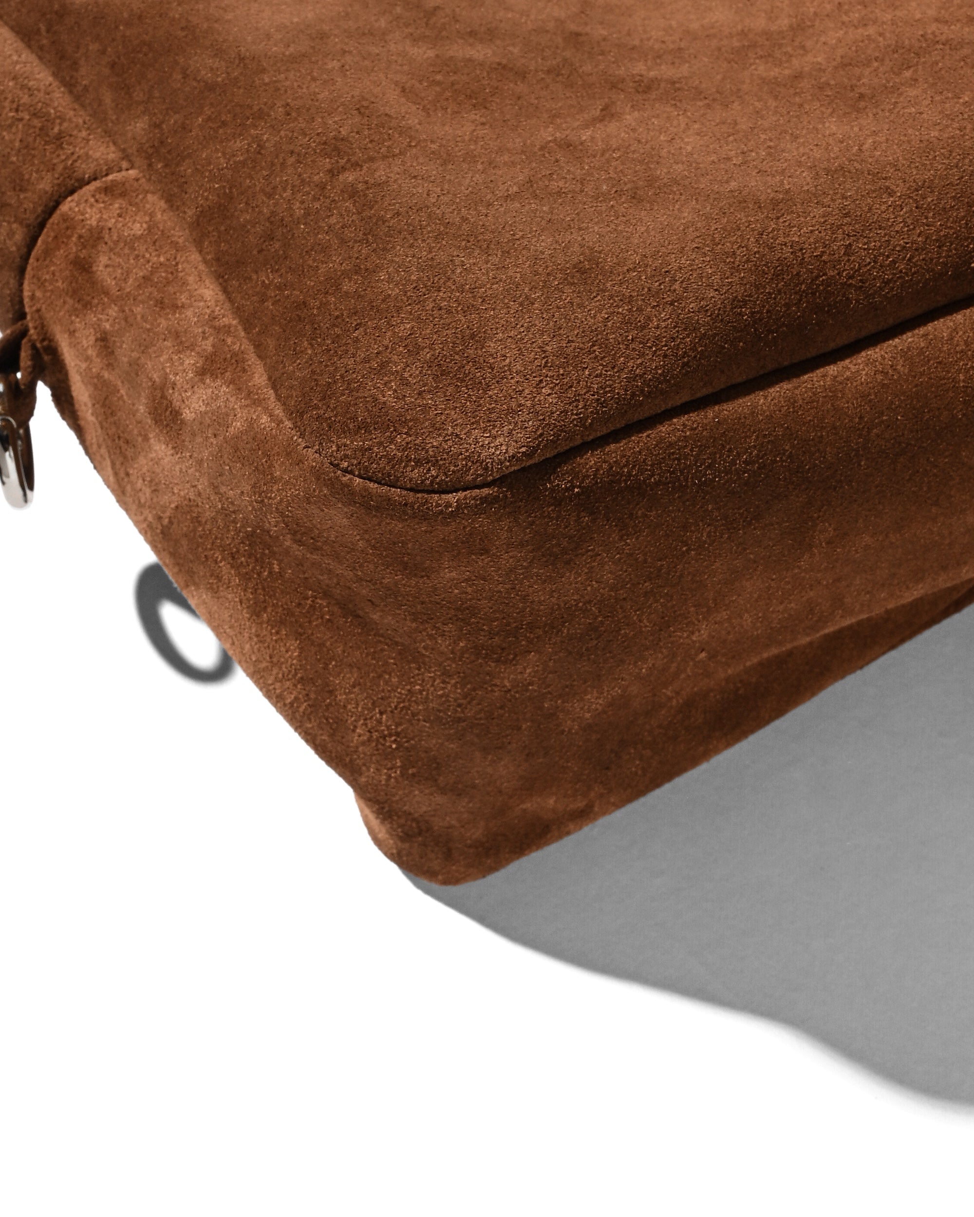 【1.7 WED 20:00- IN STOCK】SUEDE HOLIDAY BAG (BROWN)