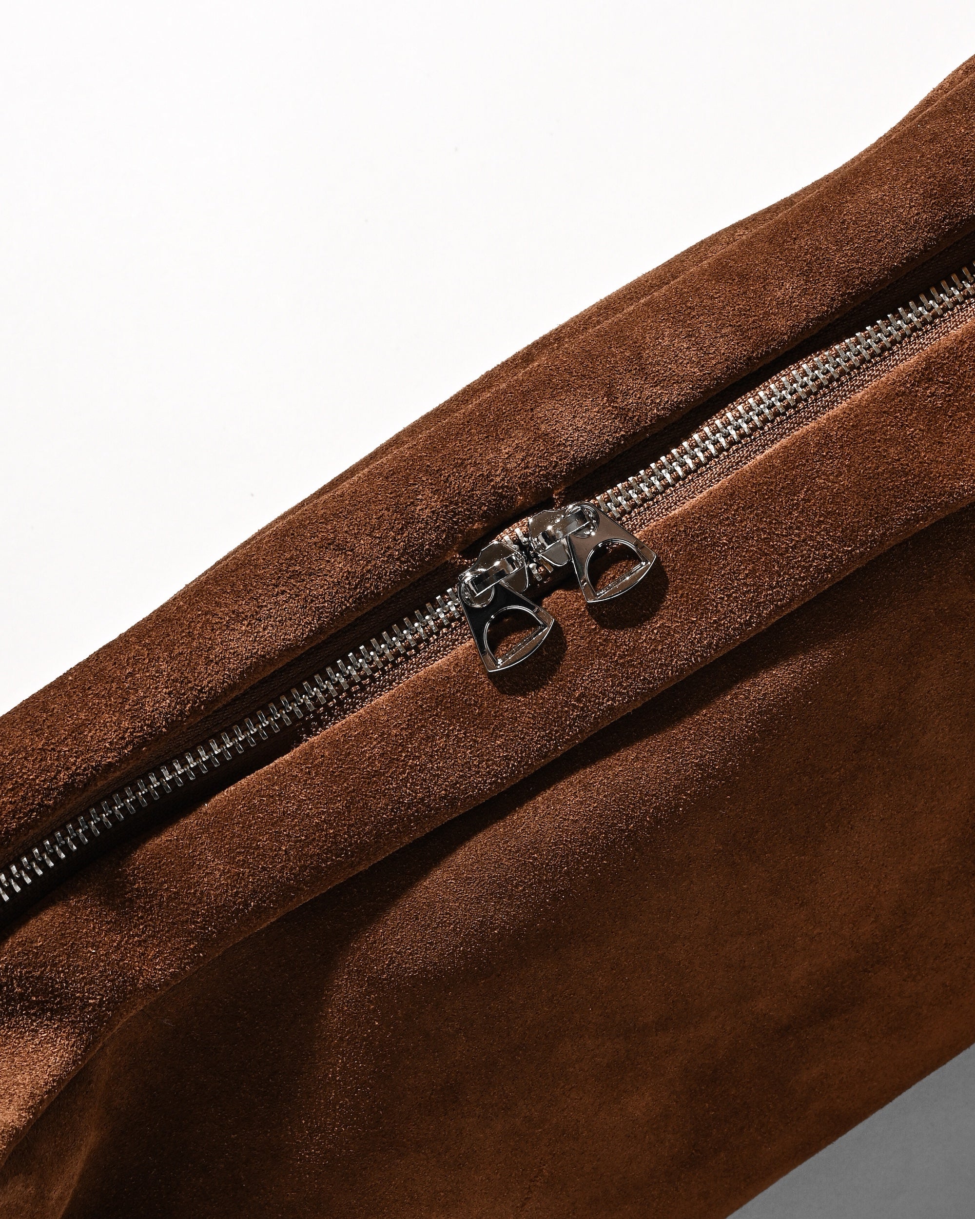 【1.7 WED 20:00- IN STOCK】SUEDE HOLIDAY BAG (BROWN)