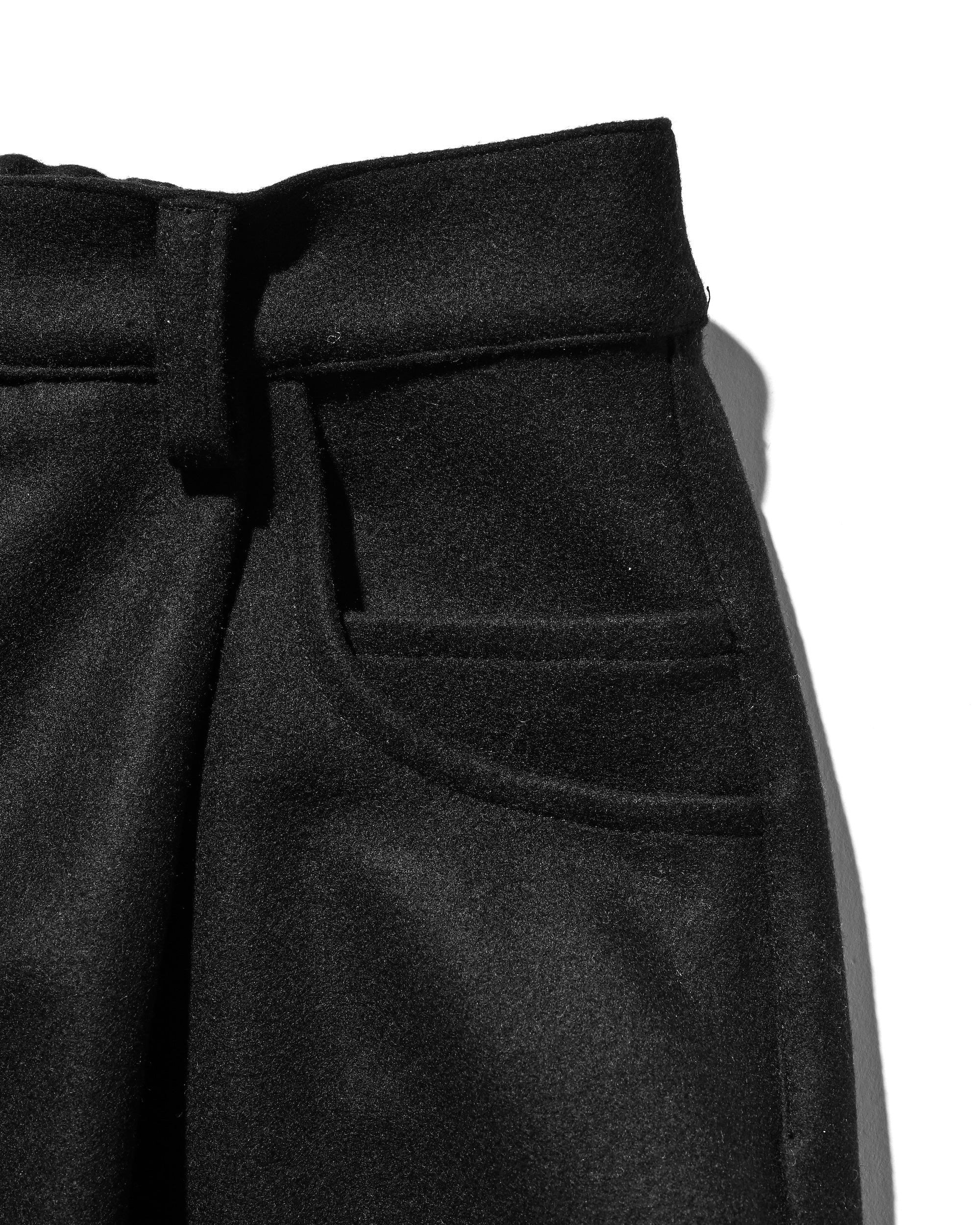 【5월 말 전달 예정】MASSIVE PANTS