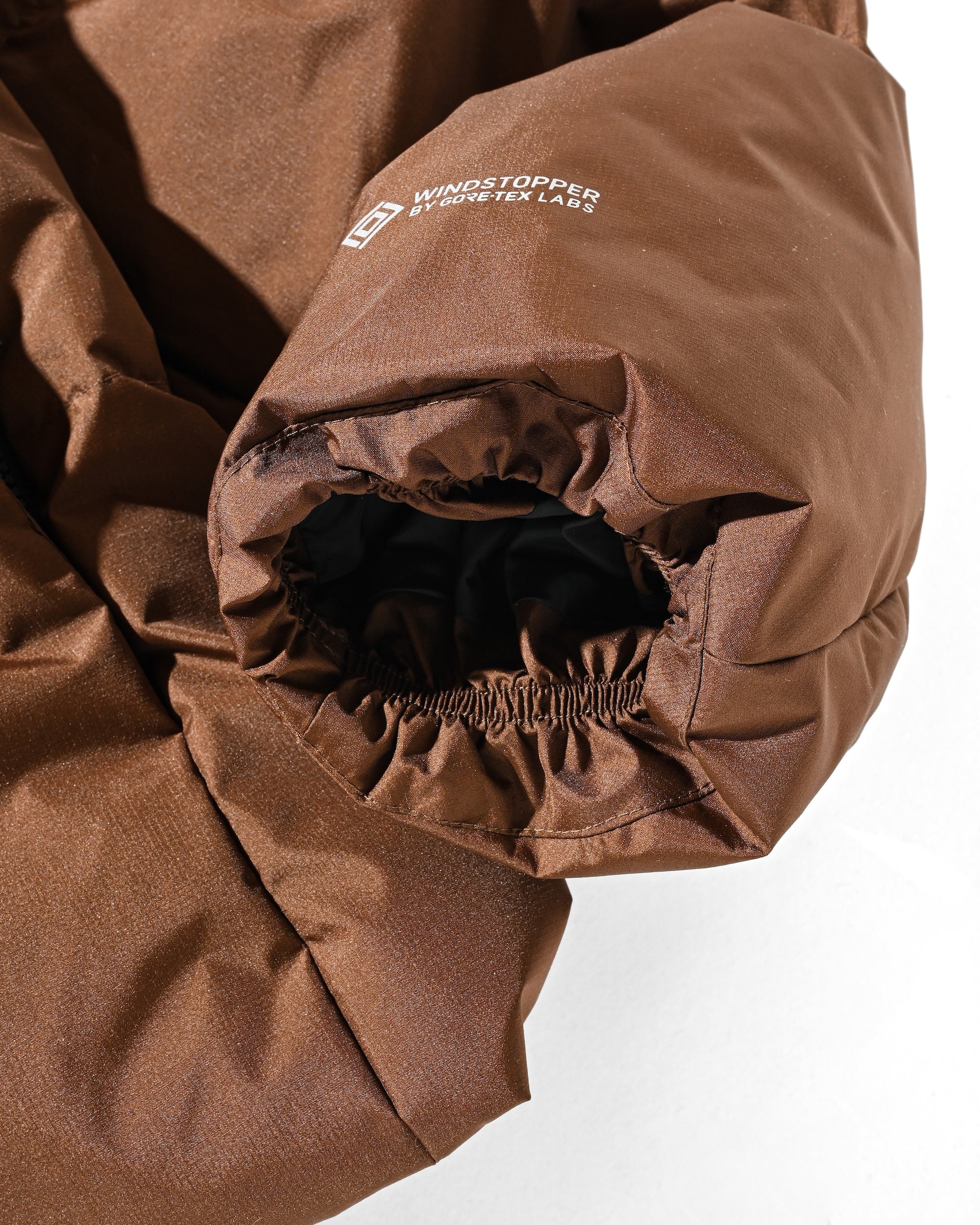 【12.13 SAT 20:00- IN STOCK】+phenix WINDSTOPPER® by GORE-TEX LABS CITY DOWN JACKET (CHOCOLATE BROWN)
