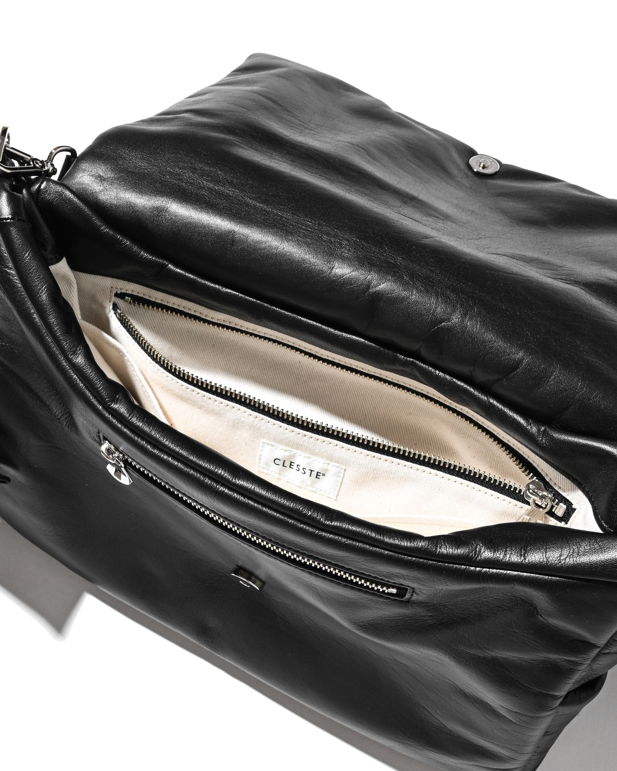 【7.18 SAT 20:00- IN STOCK】LEATHER PADDED FLAP HOLIDAY BAG