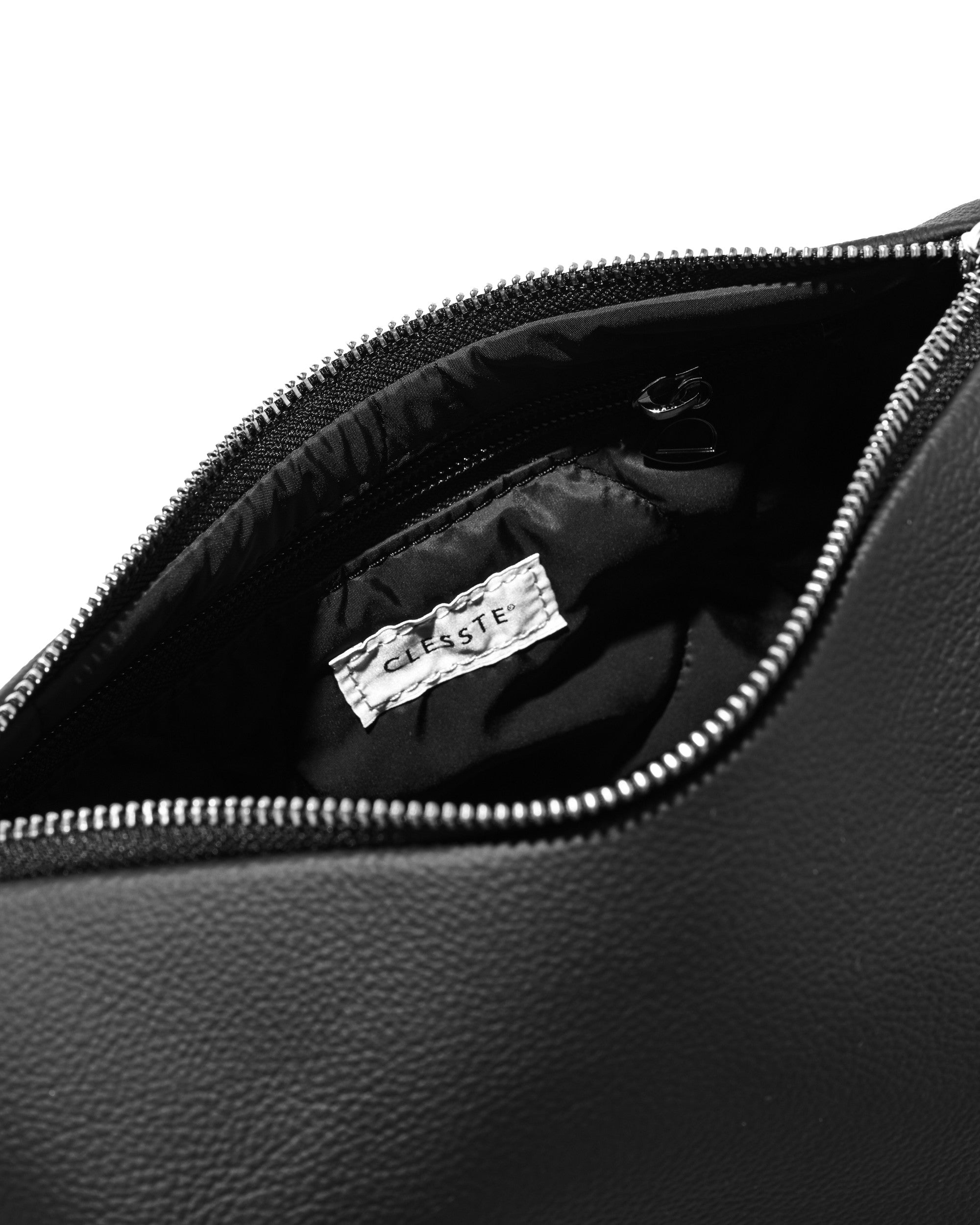 【8.15 SAT 20:00- IN STOCK】GRAIN LEATHER DAYOFF BAG MINI (BLACK)