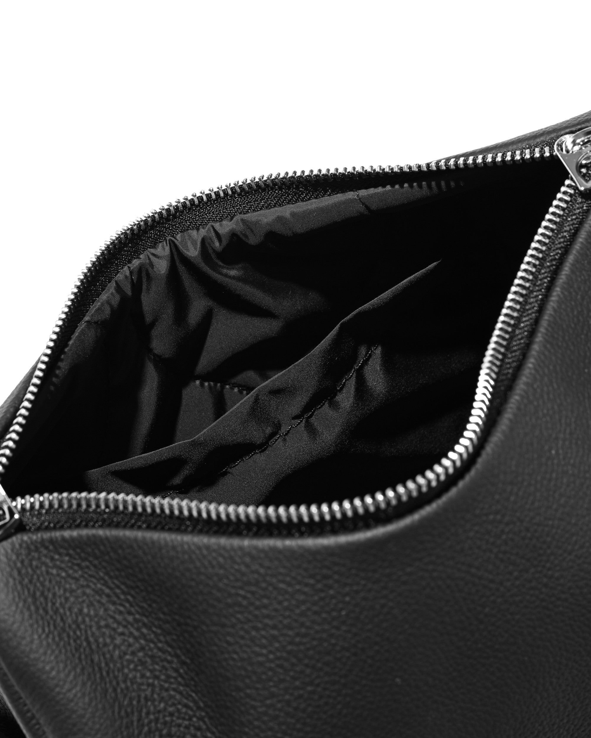【8.15 SAT 20:00- IN STOCK】GRAIN LEATHER DAYOFF BAG MINI (BLACK)