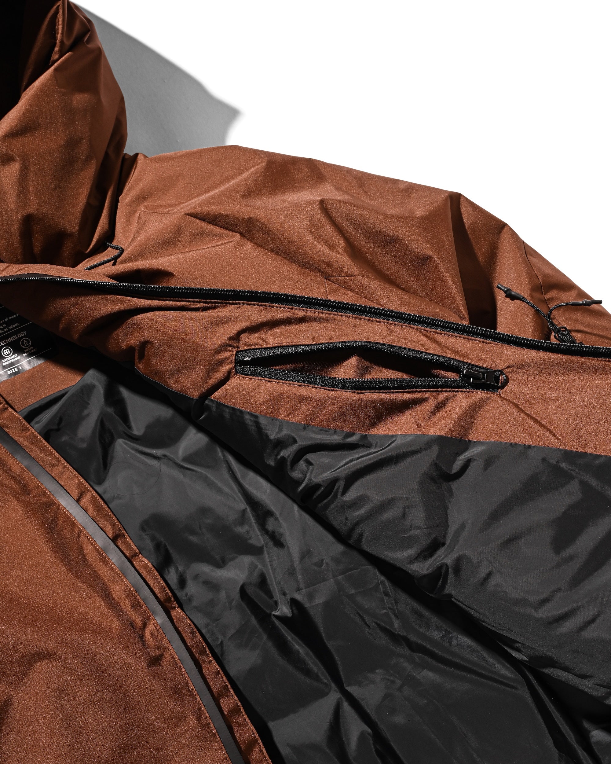【12.20 SAT 20:00- IN STOCK】+phenix WINDSTOPPER® by GORE-TEX LABS CITY PUFFER JACKET (CHOCOLATE BROWN)