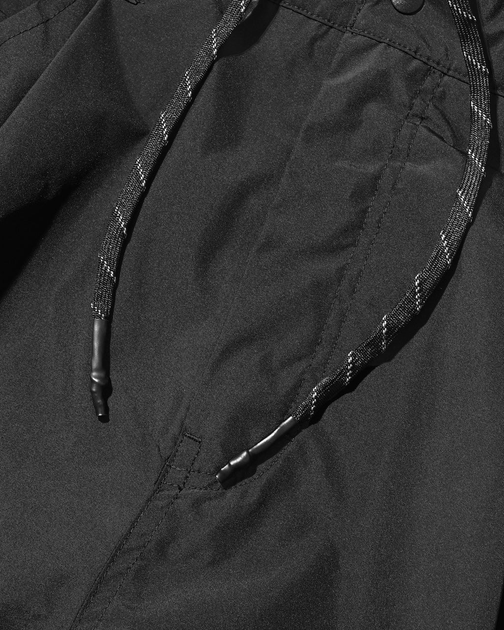 【7.25 SAT 20:00- IN STOCK】+phenix WINDSTOPPER® by GORE-TEX LABS CITY MASSIVE UTILITY HALF PANTS (BLACK)