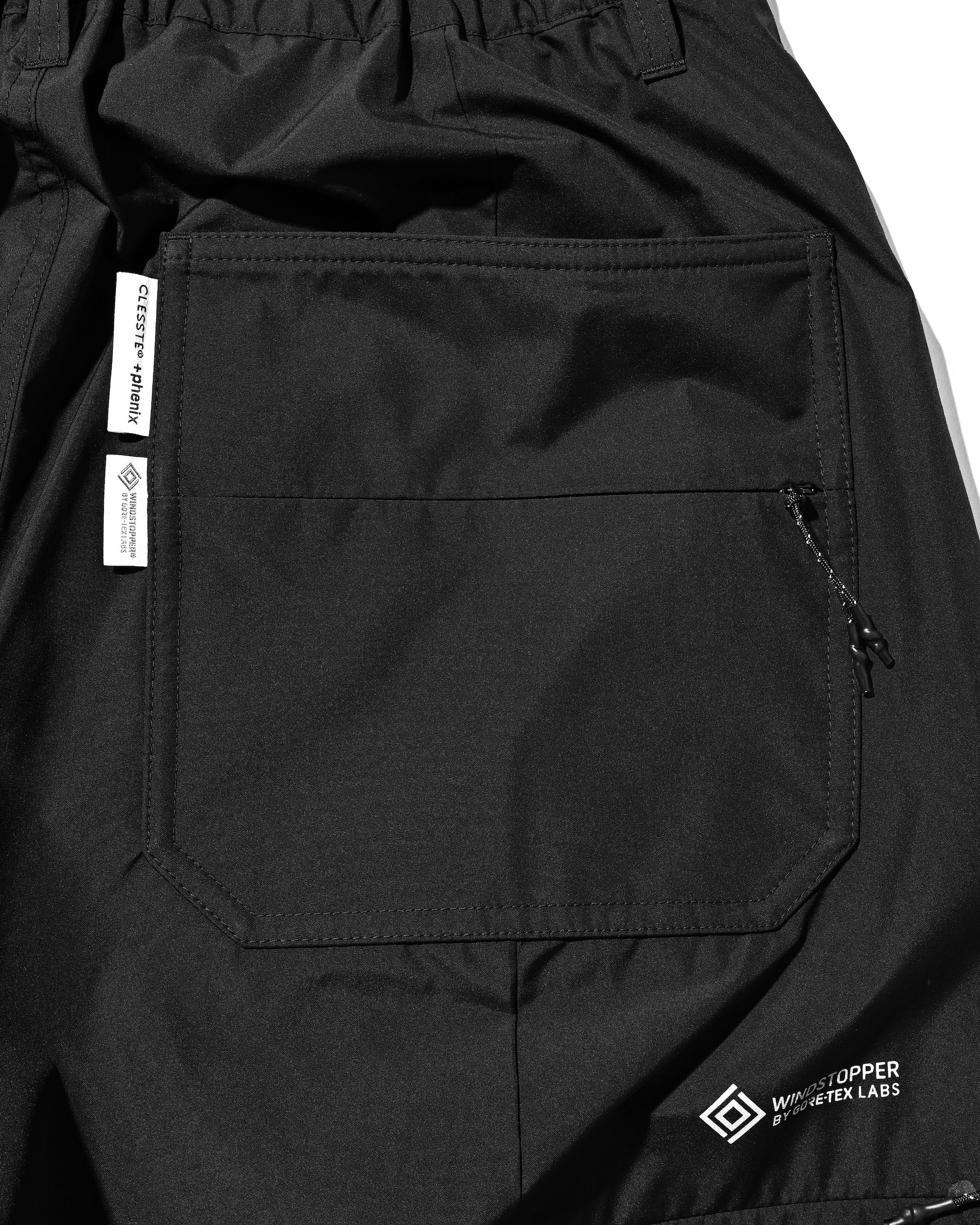 【7.8 WED 20:00- IN STOCK】+PHENIX WINDSTOPPER® BY GORE-TEX LABS TWILL CITY MASSIVE UTILITY HALF PANTS (BLACK)