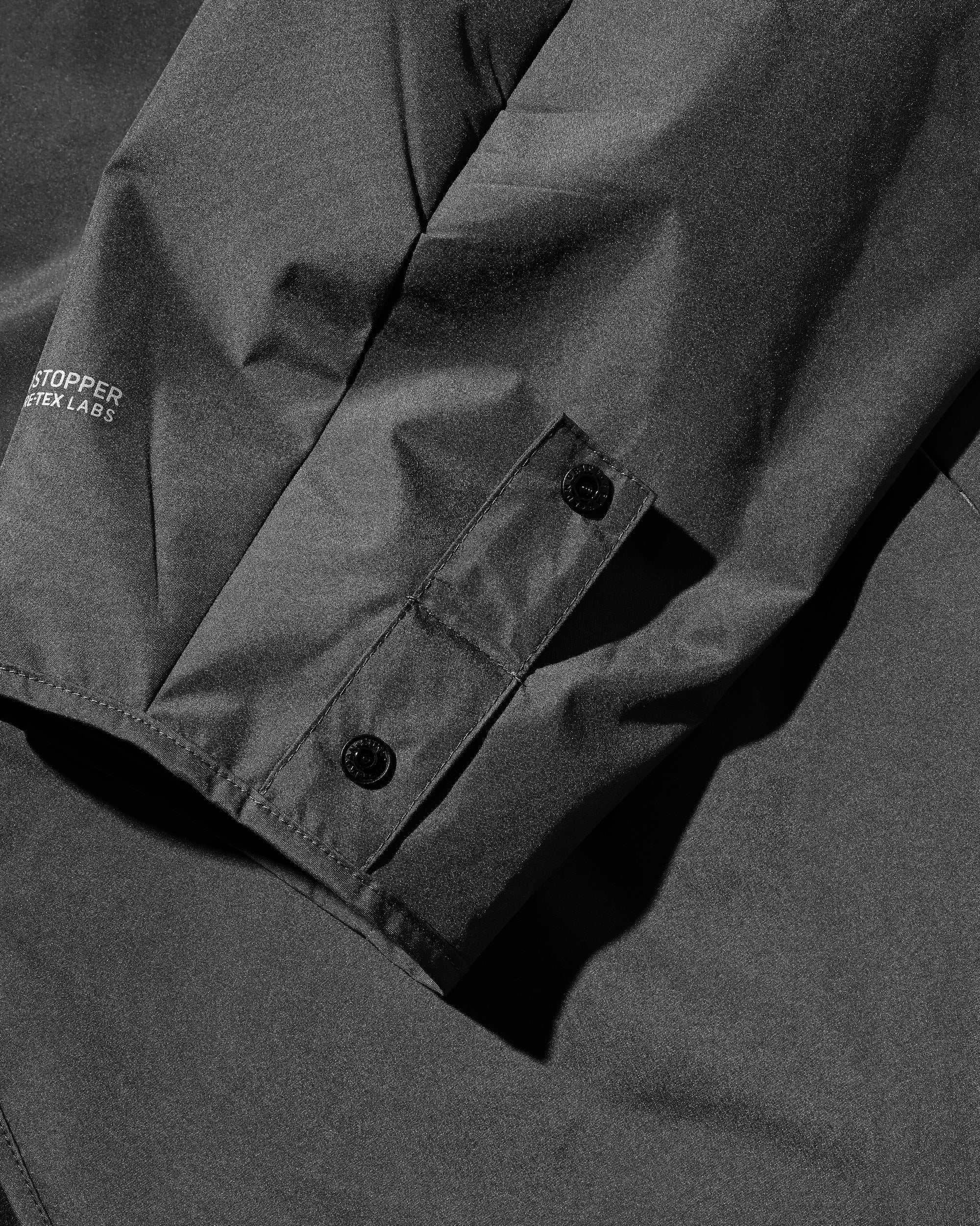 +phenix WINDSTOPPER® by GORE-TEX LABS CITY FISHTAIL PARKA WITH LINER JACKET (BLACK)