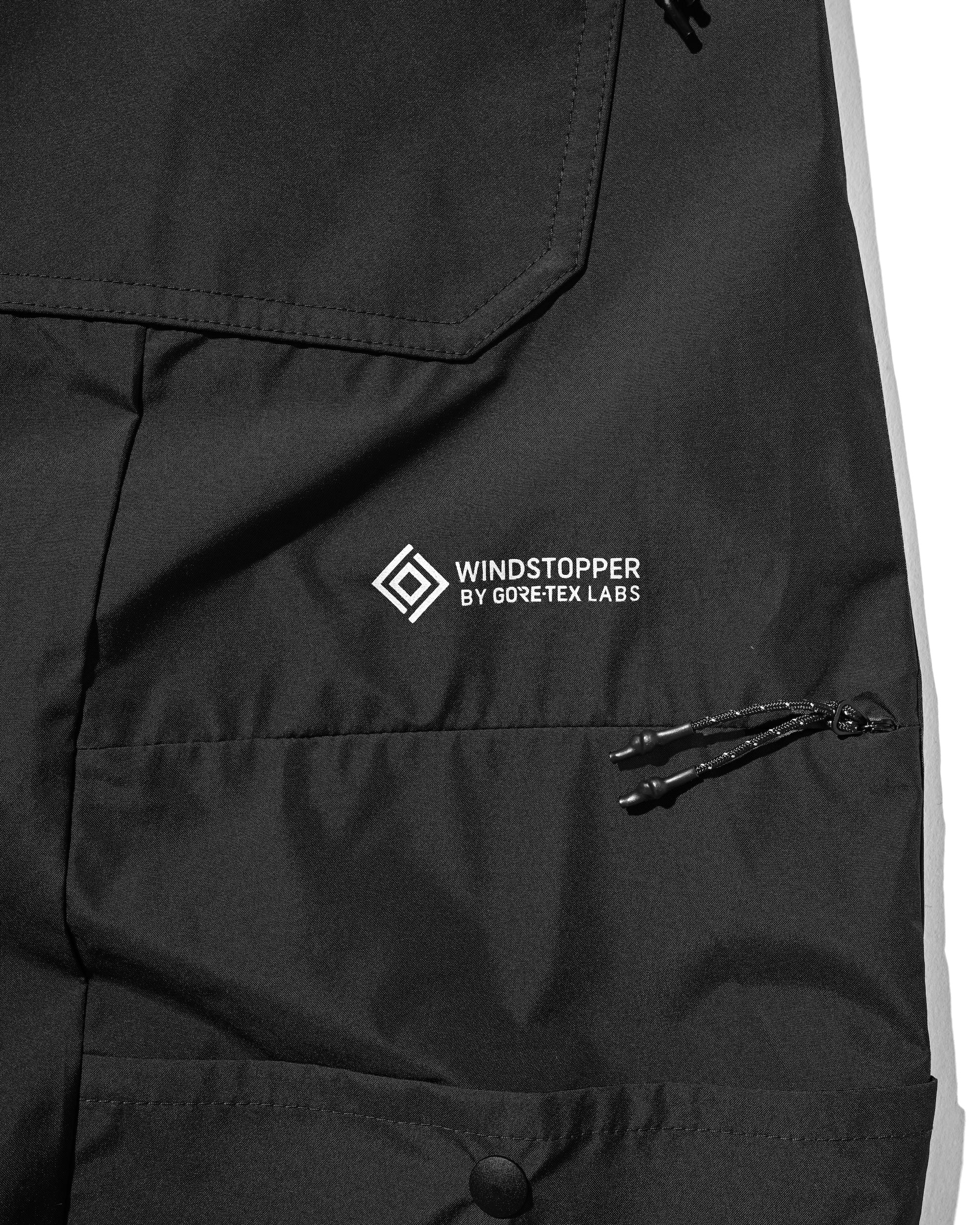 【7.8 WED 20:00- IN STOCK】+PHENIX WINDSTOPPER® BY GORE-TEX LABS TWILL CITY MASSIVE UTILITY HALF PANTS (BLACK)