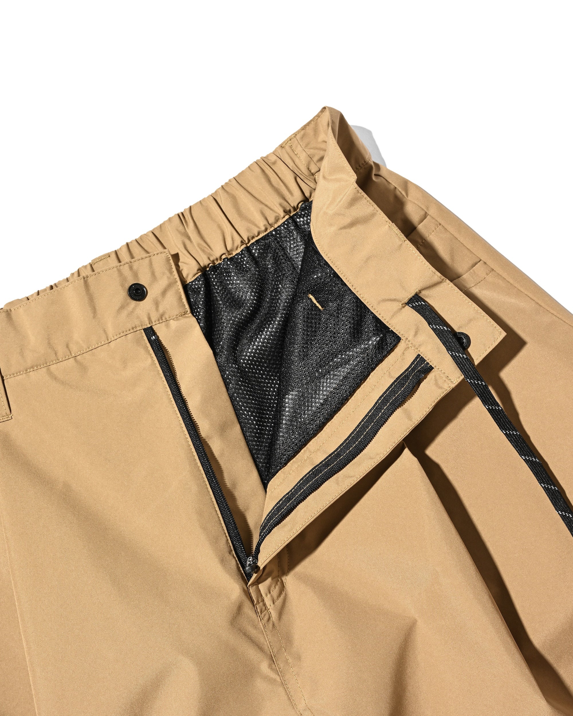 【7.8 WED 20:00- IN STOCK】+PHENIX WINDSTOPPER® BY GORE-TEX LABS TWILL CITY MASSIVE UTILITY HALF PANTS (CAMEL BEIGE)
