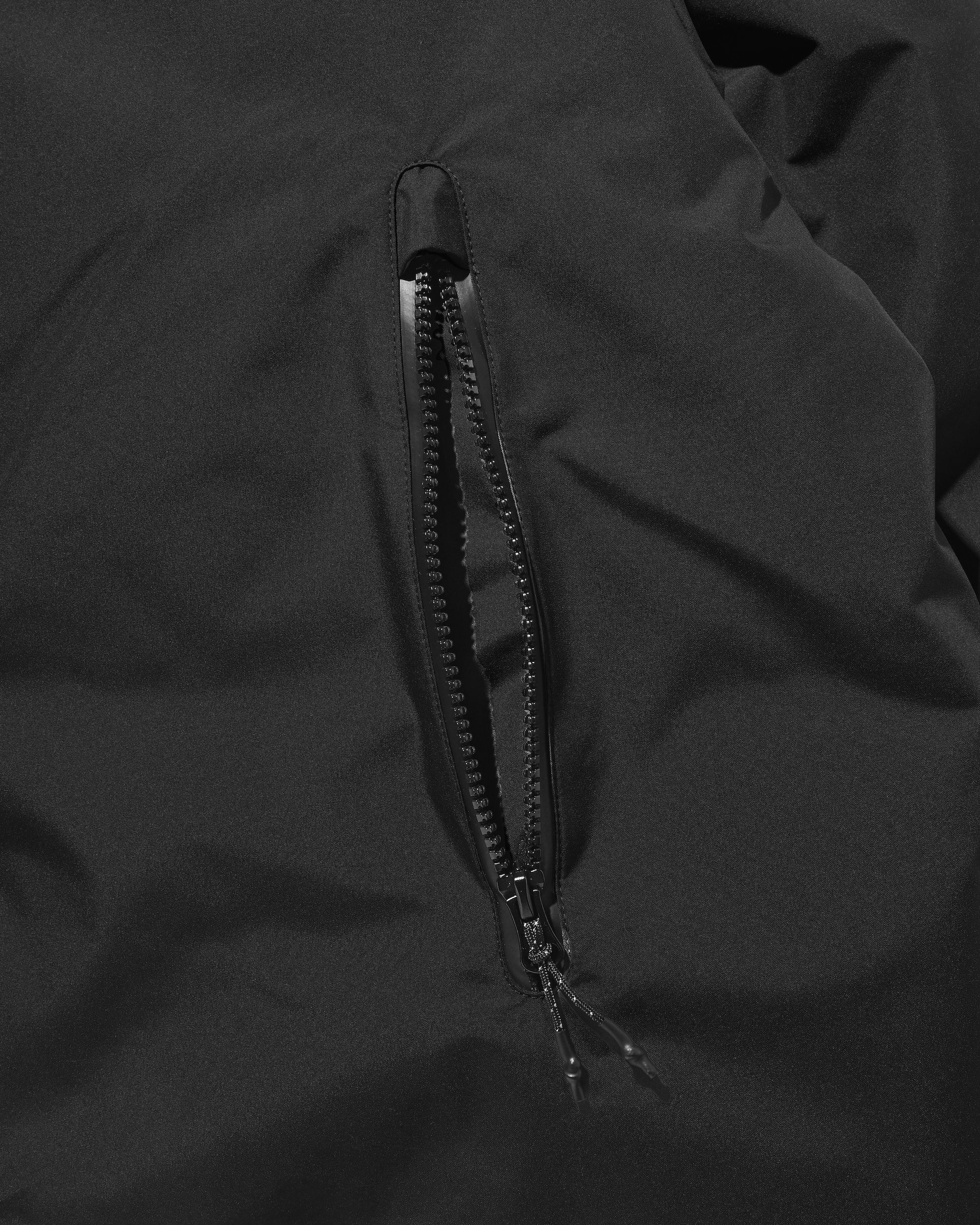 +phenix WINDSTOPPER® by GORE-TEX LABS CITY HAPPY JACKET (BLACK)