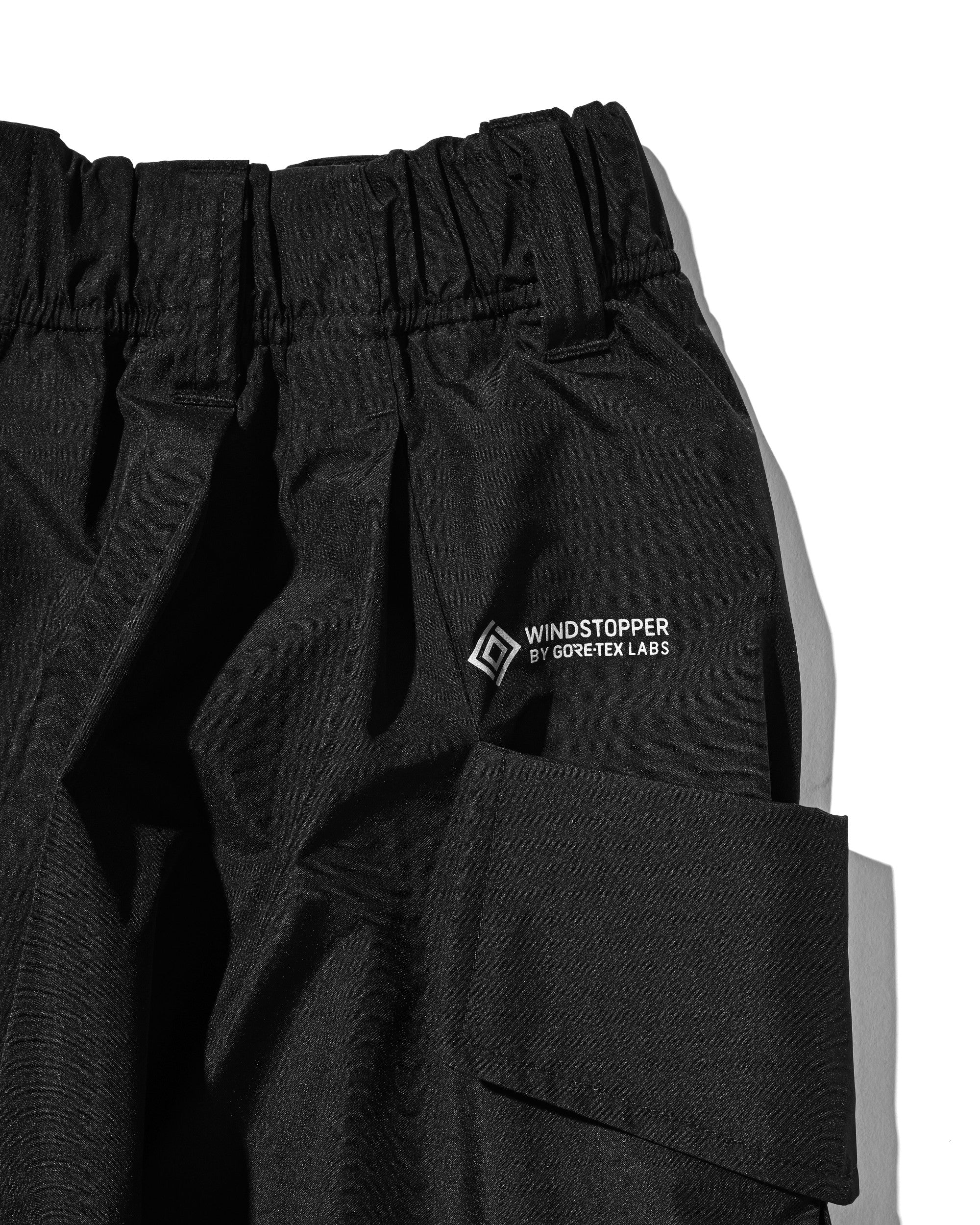 【8.12 WED 20:00- IN STOCK】+phenix WINDSTOPPER® by GORE-TEX LABS CITY FLAP WIDE BALLOON HALF PANTS (BLACK)