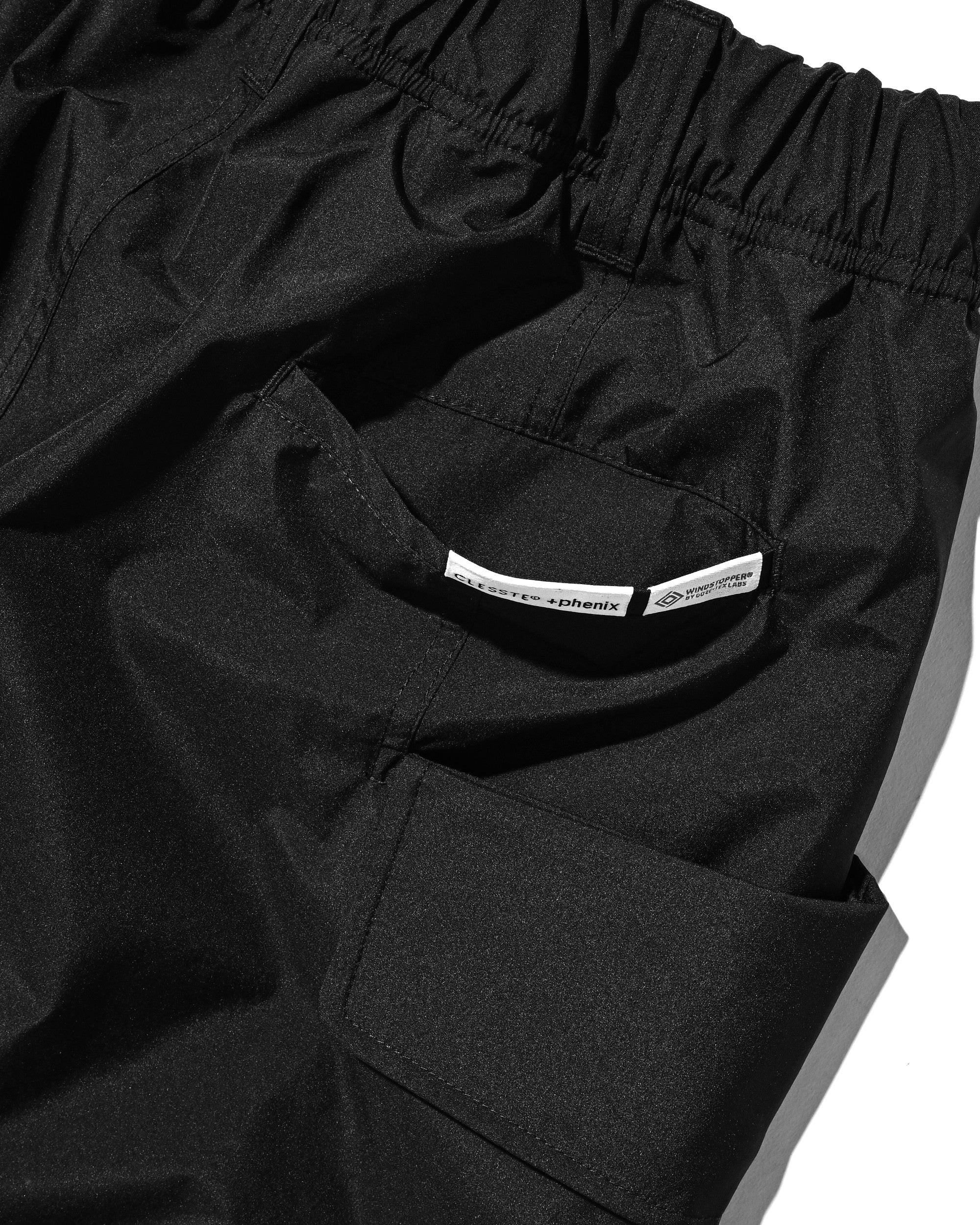 【8.12 WED 20:00- IN STOCK】+phenix WINDSTOPPER® by GORE-TEX LABS CITY FLAP WIDE BALLOON HALF PANTS (BLACK)