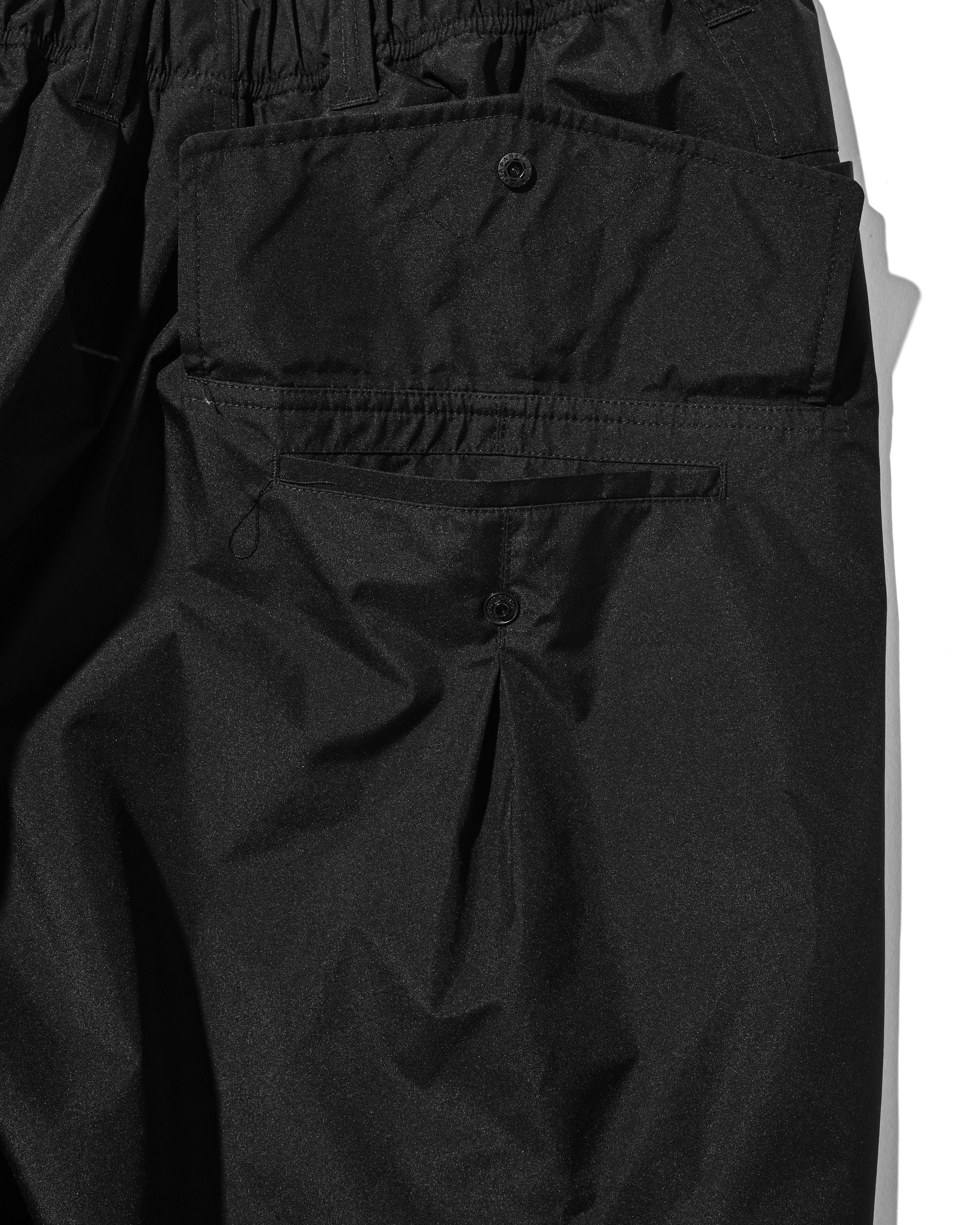 【8.12 WED 20:00- IN STOCK】+phenix WINDSTOPPER® by GORE-TEX LABS CITY FLAP WIDE BALLOON HALF PANTS (BLACK)