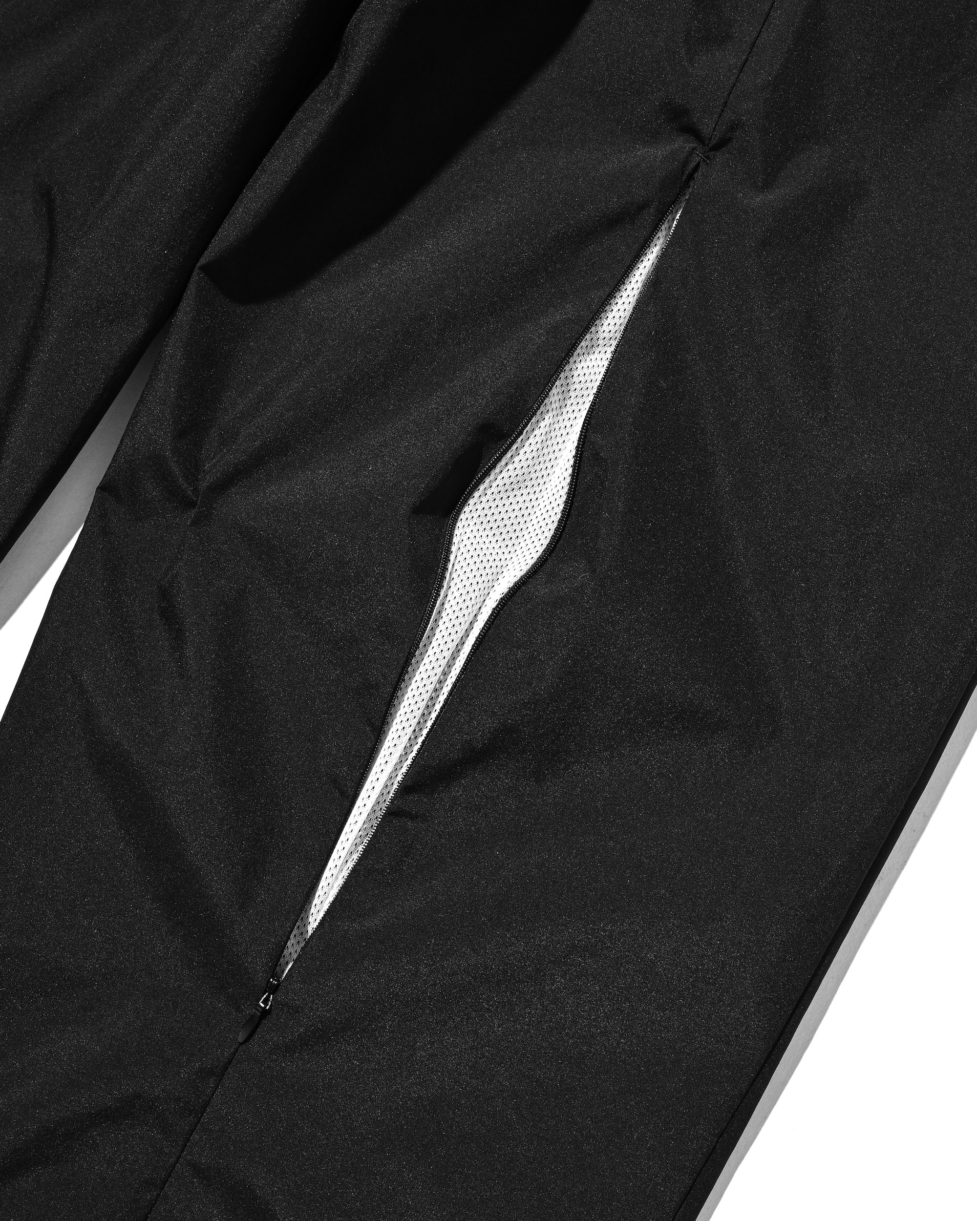 【8.8 SAT 20:00- IN STOCK】+phenix WINDSTOPPER® by GORE-TEX LABS CITY UNIFORM VENTILATION PANTS (BLACK×WHITE)