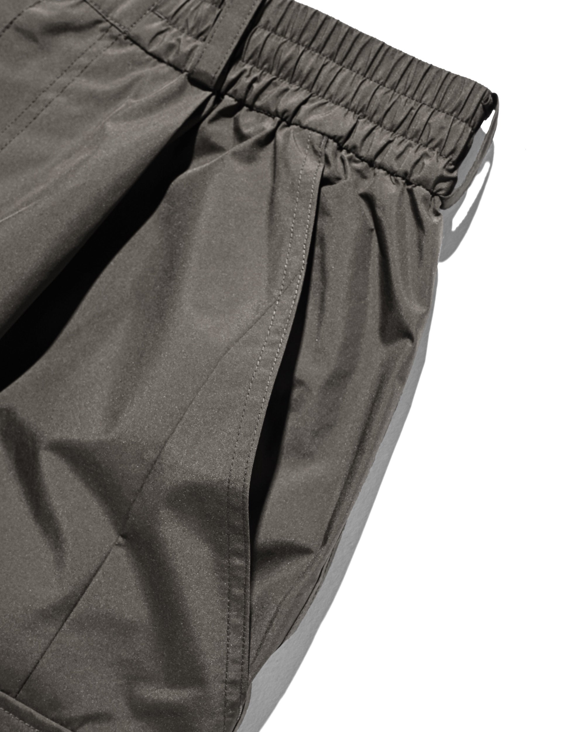 【7.1 WED 20:00- IN STOCK】+phenix WINDSTOPPER® by GORE-TEX LABS CITY MEGA POCKET BALLOON CARGO PANTS (ASPHALT GRAY)