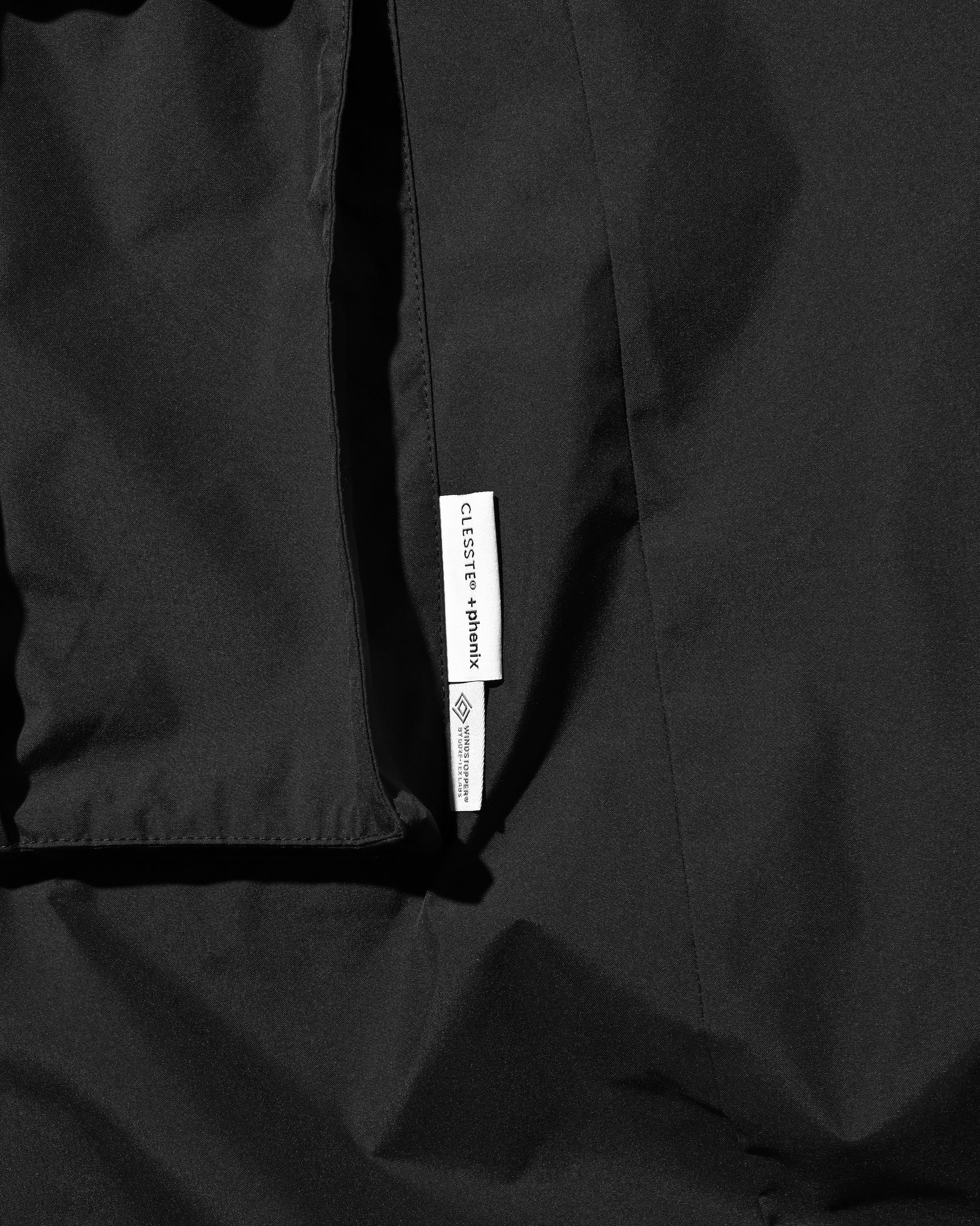+phenix WINDSTOPPER® by GORE-TEX LABS CITY MEGA POCKET BALLOON CARGO PANTS (BLACK)
