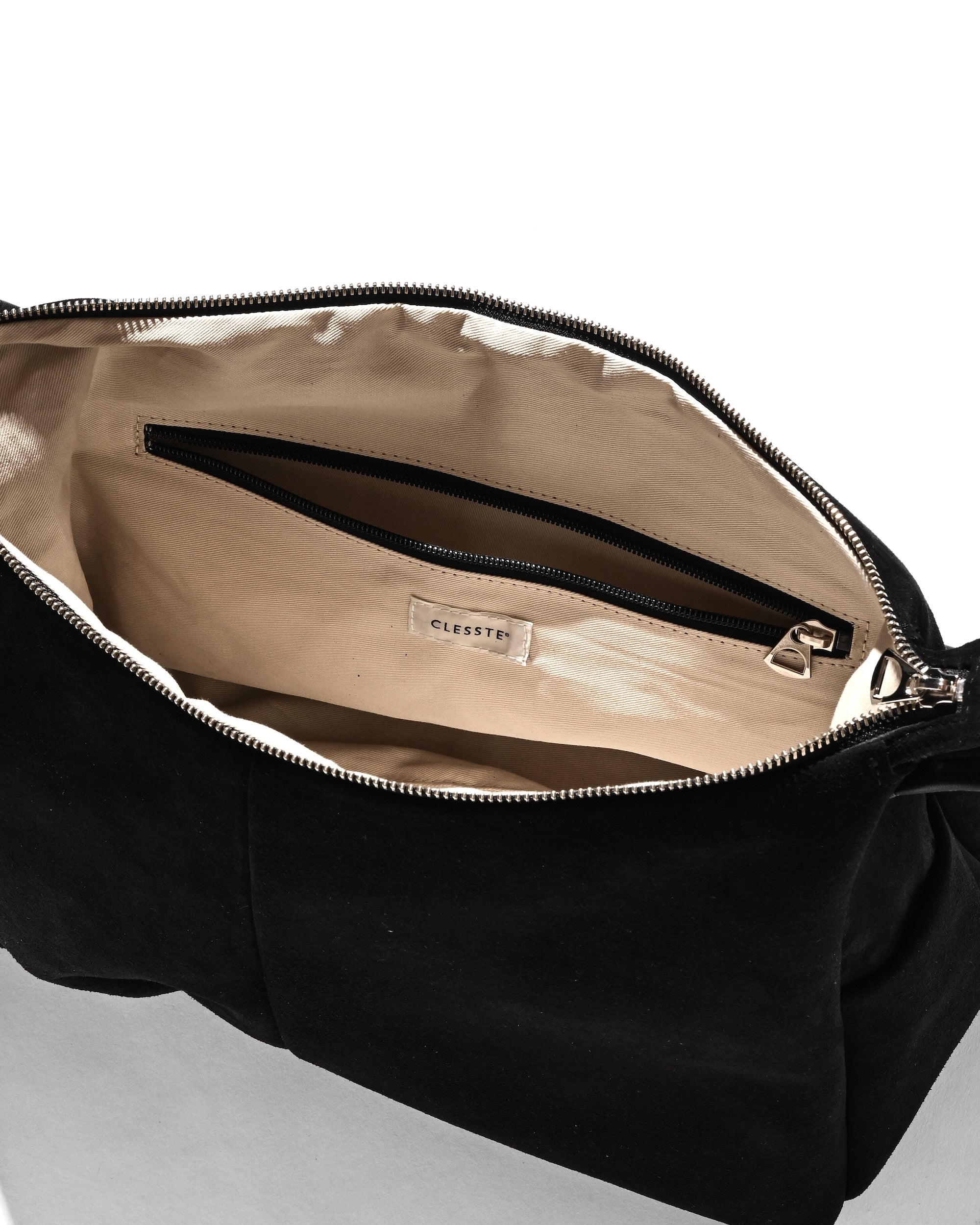 【1.7 WED 20:00- IN STOCK】SUEDE NOMAD BAG (BLACK)