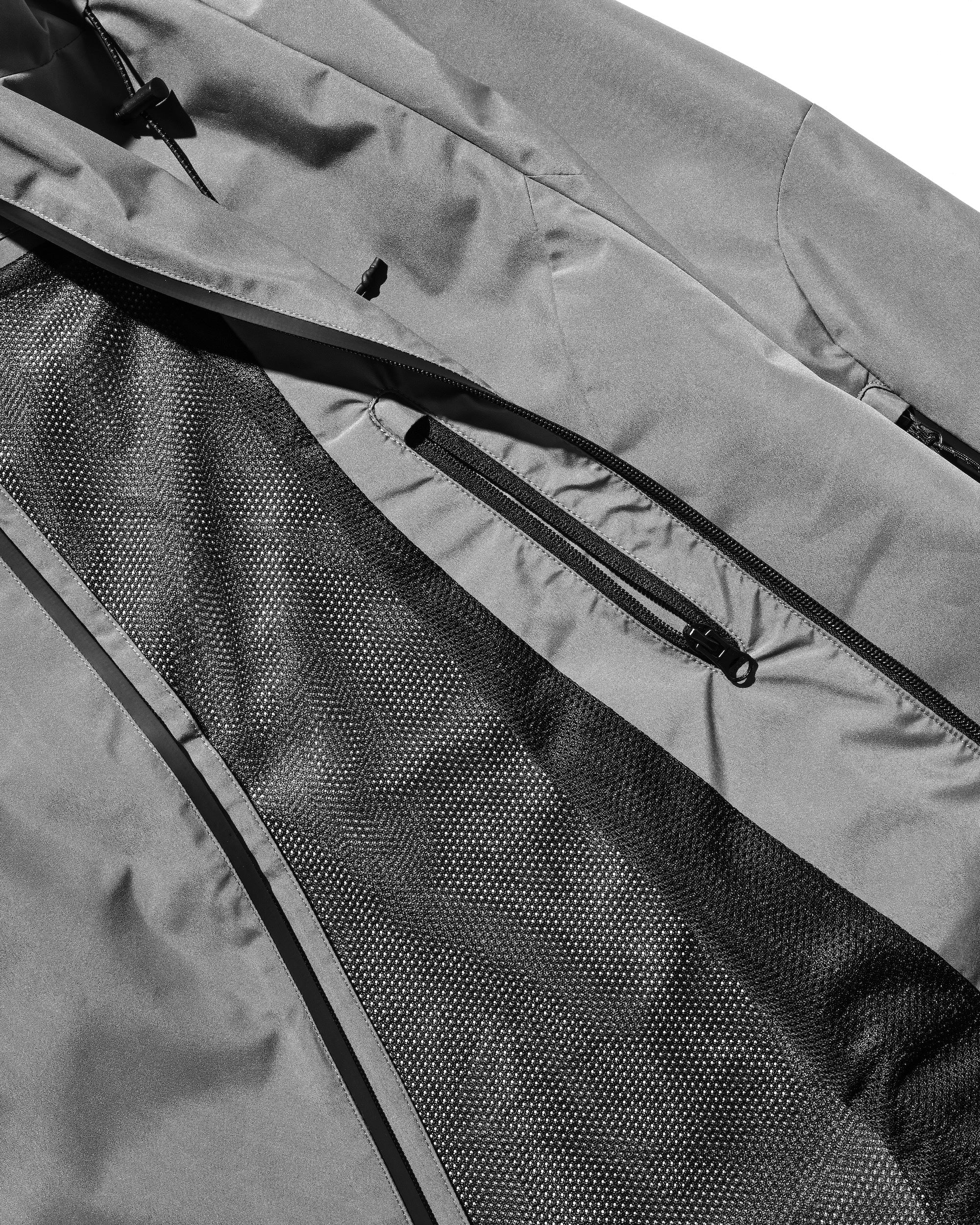 +phenix WINDSTOPPER® by GORE-TEX LABS CITY MOUNTAIN JACKET (CHARCOAL GRAY)