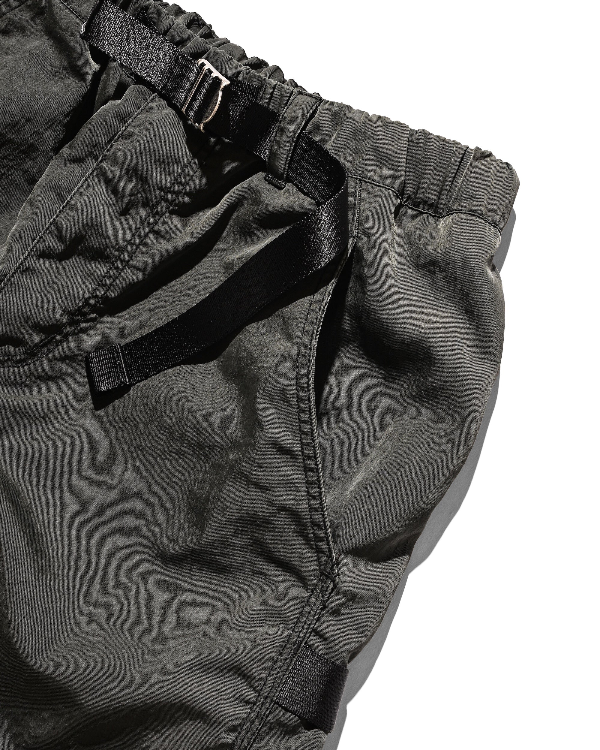 【2.7 SAT 20:00- IN STOCK】FADED FINISH NYLON CITY TWISTED WORKER PANTS (FADE BLACK)