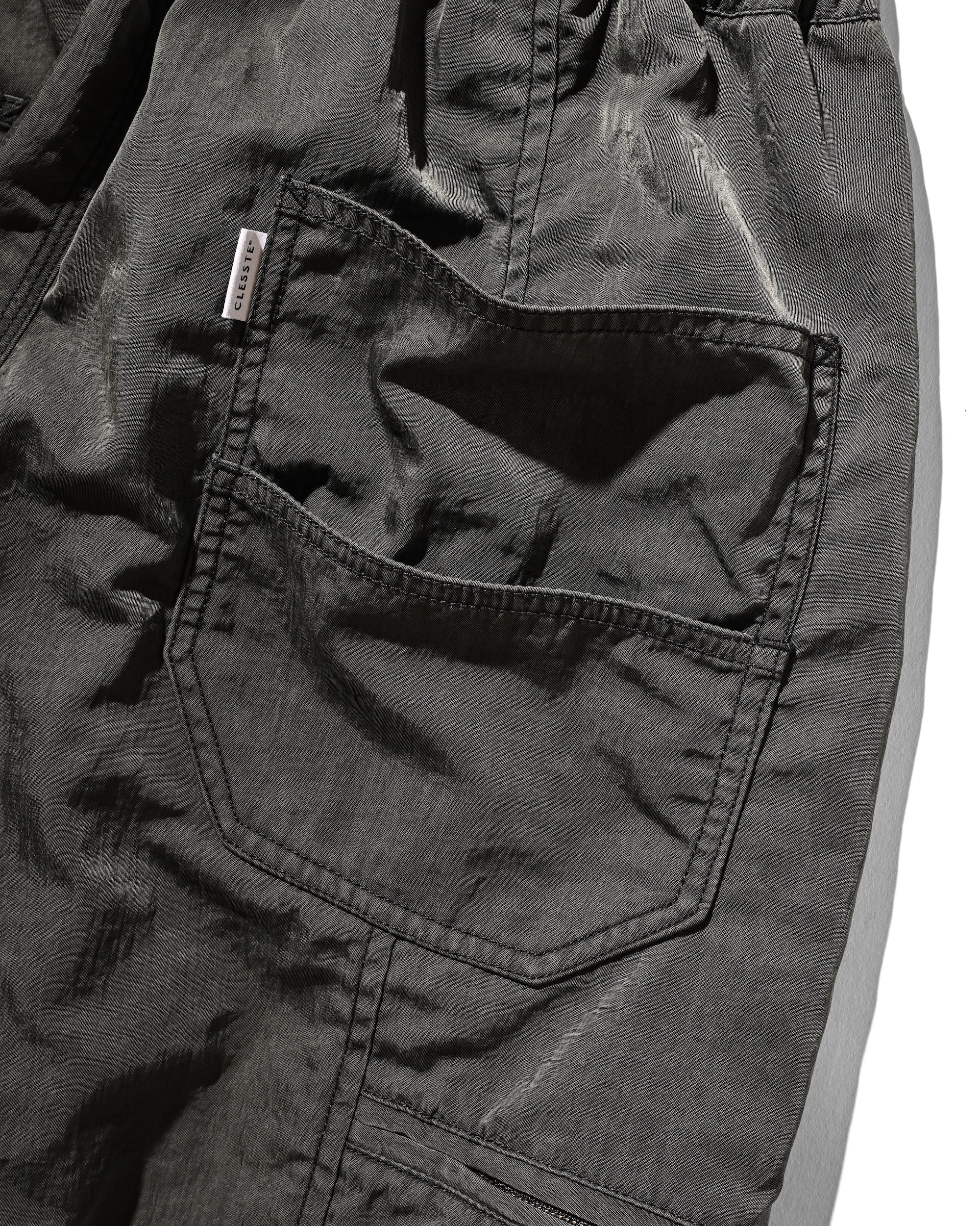 【2.7 SAT 20:00- IN STOCK】FADED FINISH NYLON CITY TWISTED WORKER PANTS (FADE BLACK)