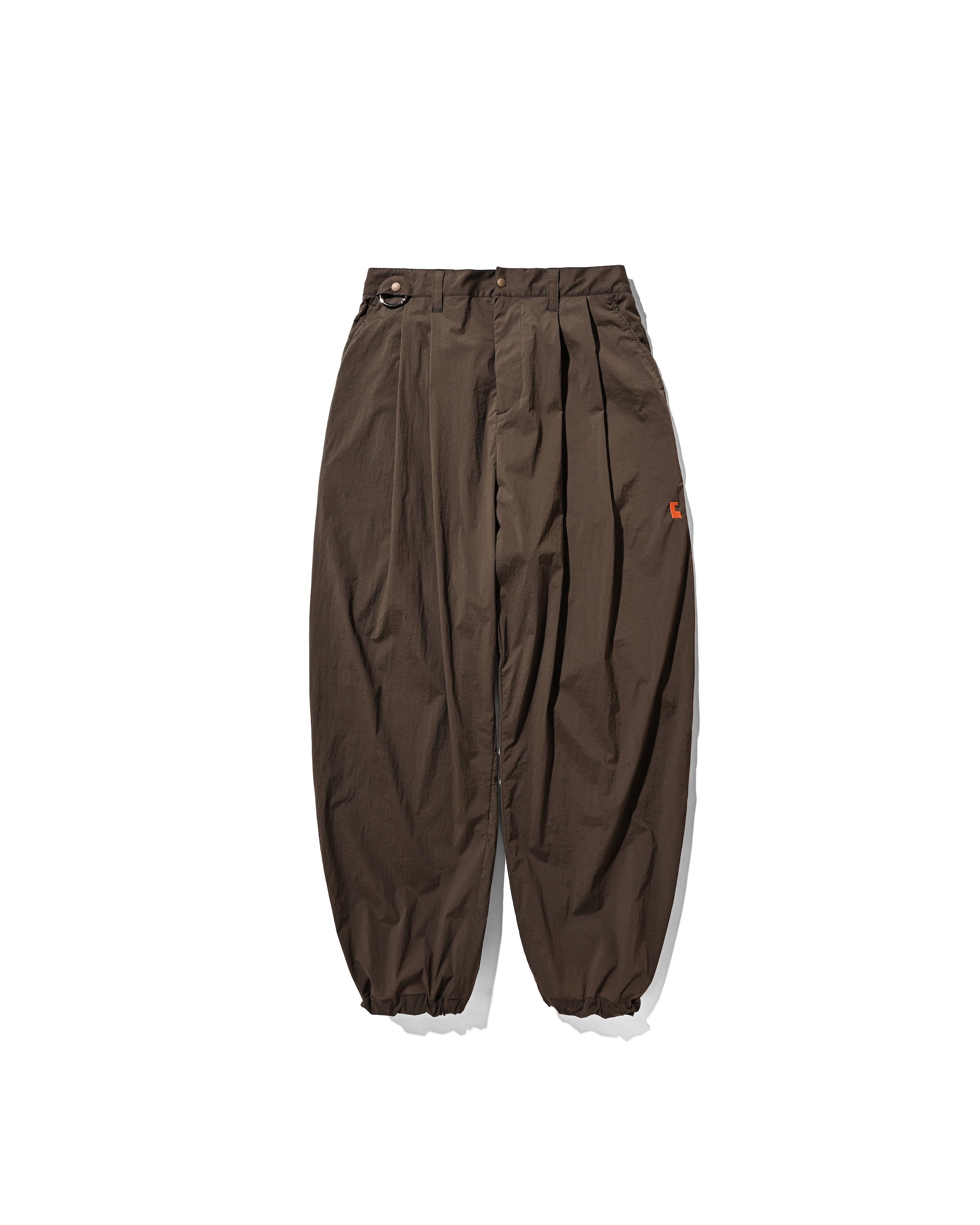 【FRAGSHIP STORE LIMITED】CRISPY NYLON CITY UNIFORM WIDE TAPERED PANTS (BROWN)