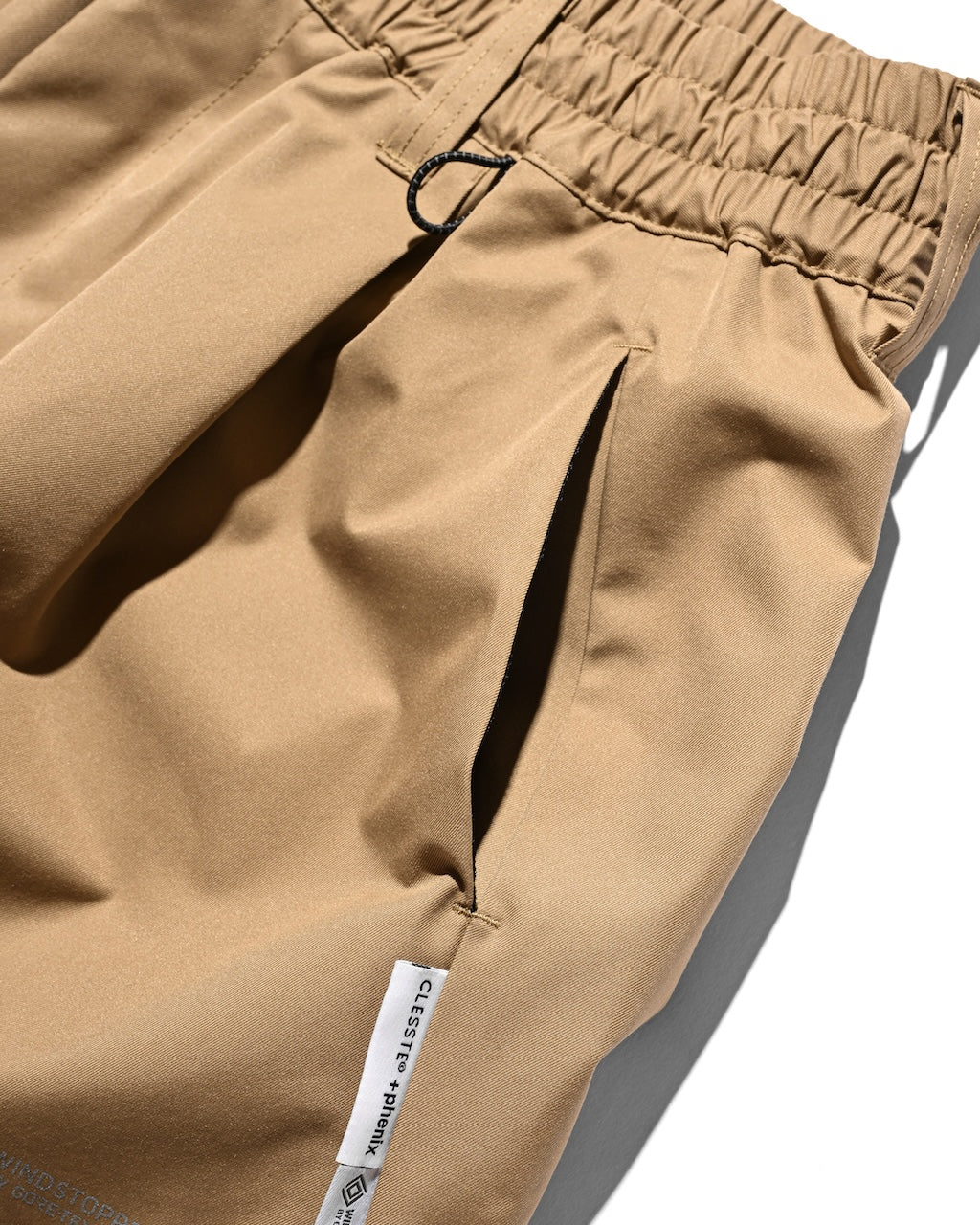 【9.2 WED 20:00- IN STOCK】+phenix WINDSTOPPER® by GORE-TEX LABS TWILL CITY BARREL LEG PANTS (CAMEL BEIGE)