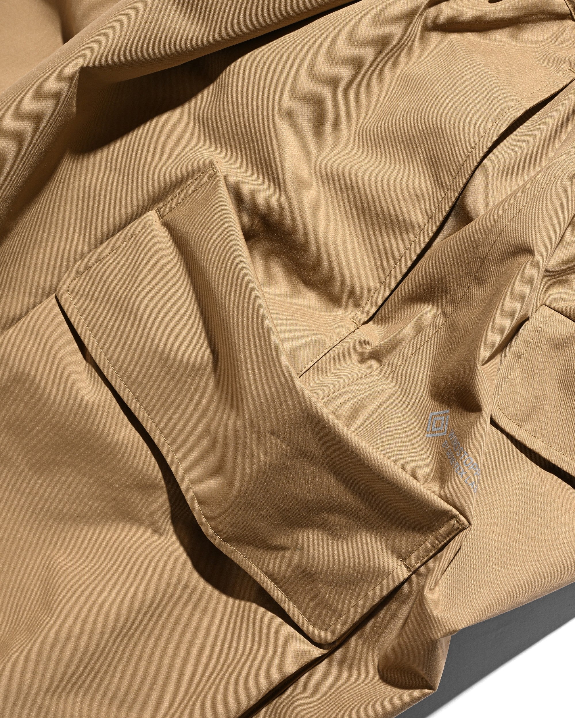 【6.27 SAT 20:00- IN STOCK】+phenix WINDSTOPPER® by GORE-TEX LABS TWILL CITY MILITARY HALF PANTS 001 (CAMEL BEIGE)