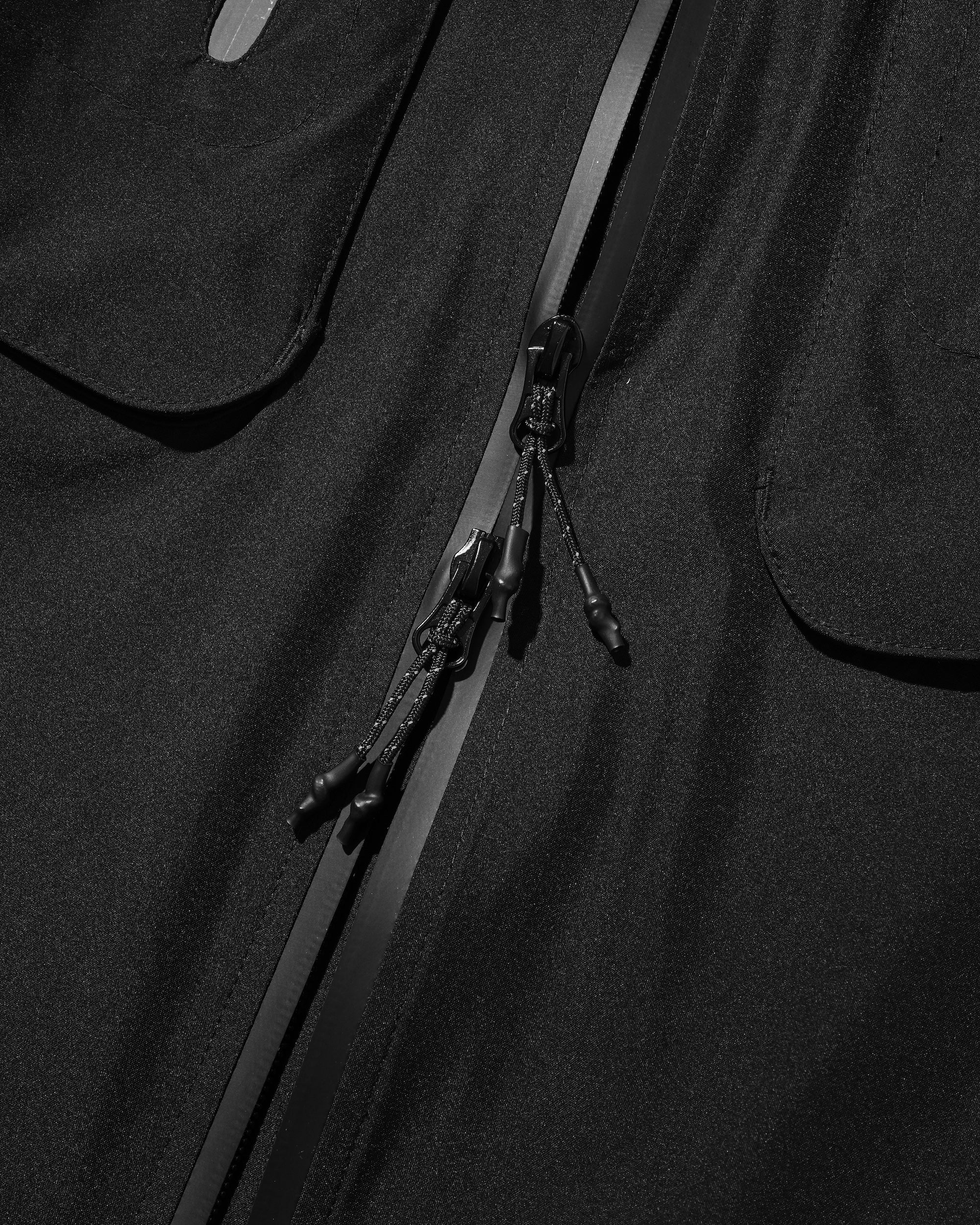 【3.4 WED 20:00- IN STOCK】+phenix WINDSTOPPER® by GORE-TEX LABS CITY HYDRO SHED JACKET (BLACK)