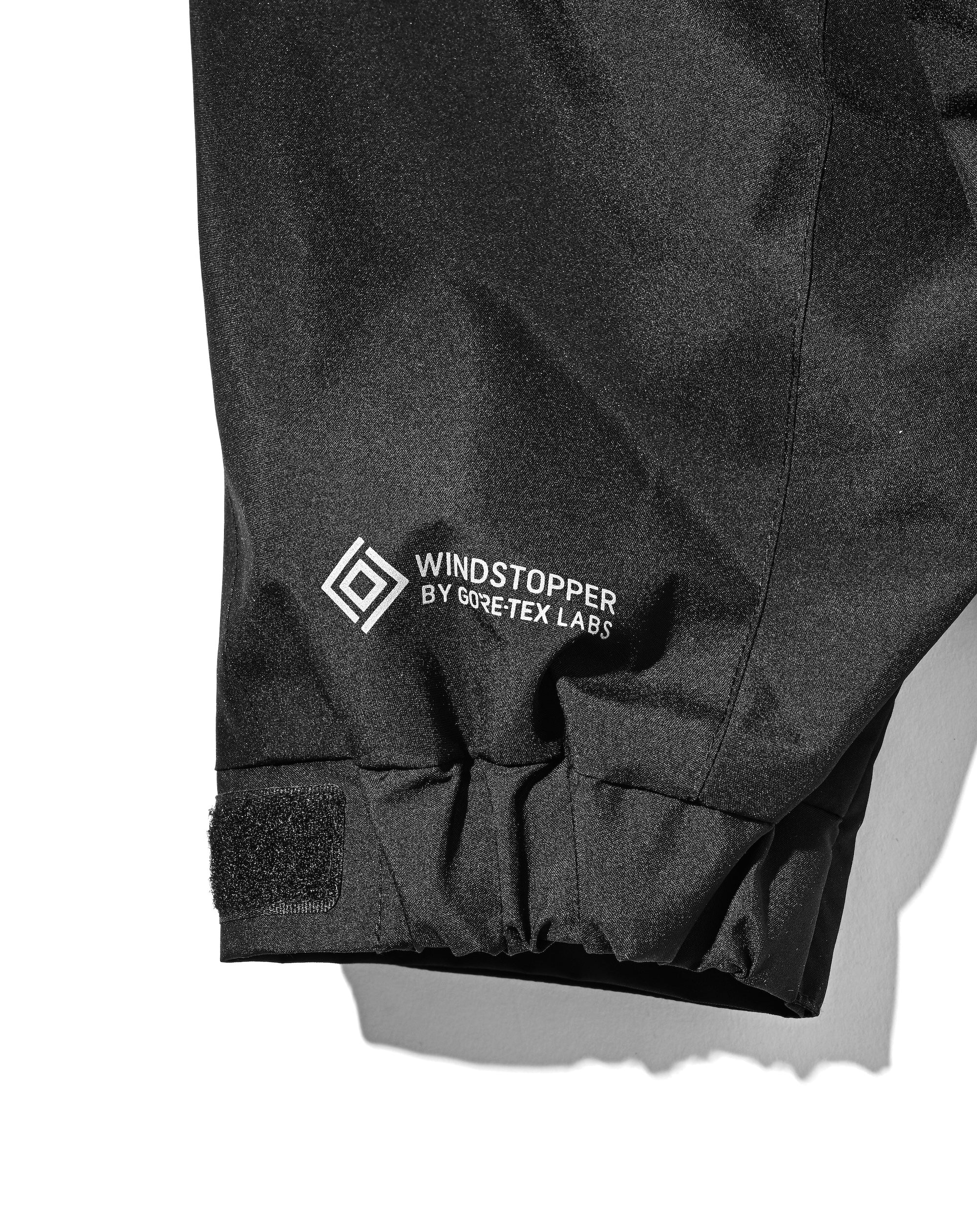 【3.4 WED 20:00- IN STOCK】+phenix WINDSTOPPER® by GORE-TEX LABS CITY HYDRO SHED JACKET (BLACK)