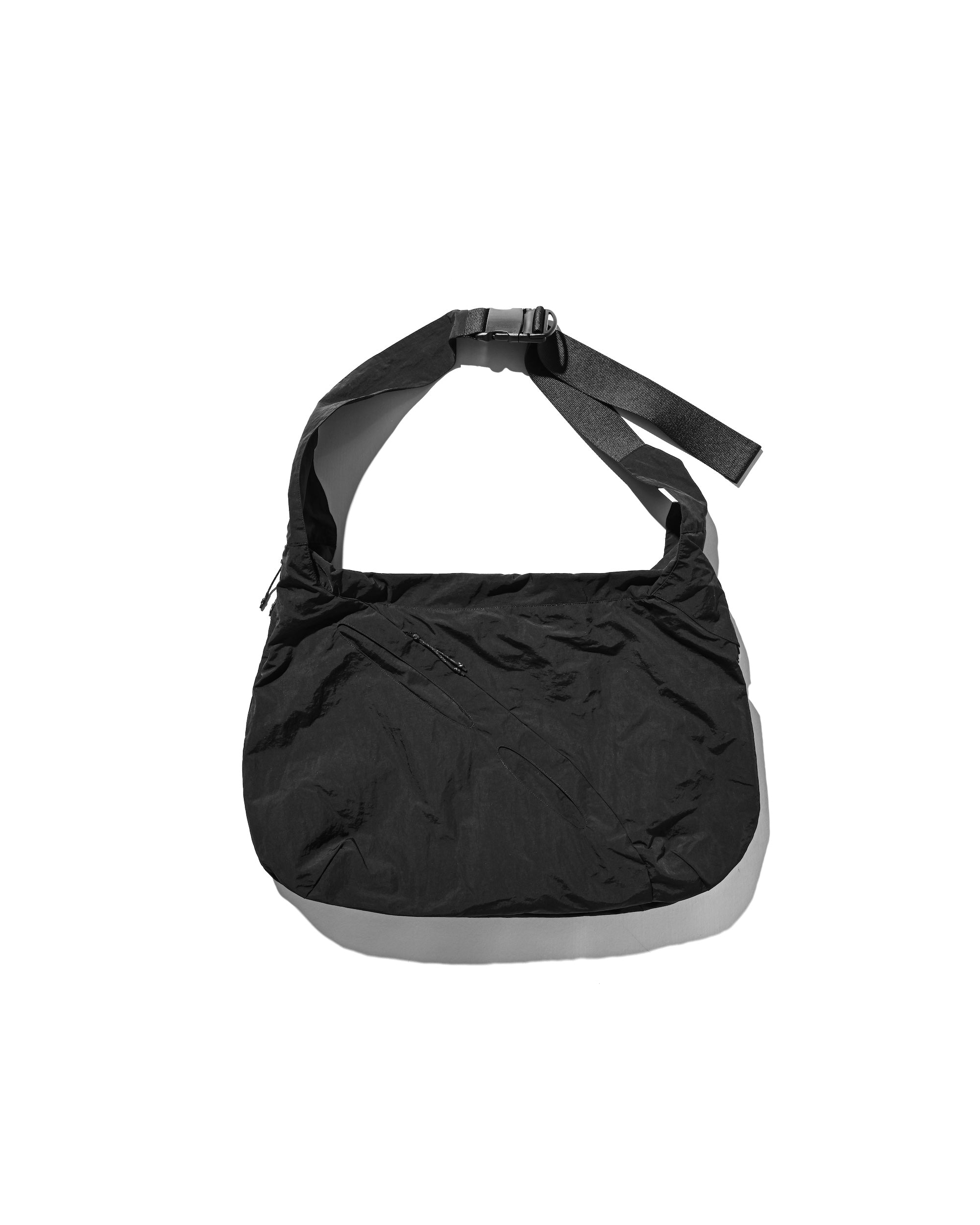 ACTIVE CITY FUTURE BAG LARGE (BLACK)