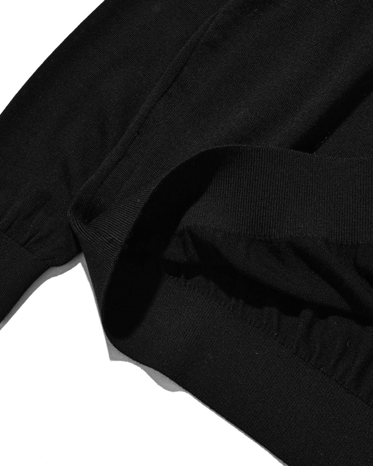 【10.31 SAT 20:00- IN STOCK】 12G WOOL V-NECK KNIT PULLOVER (BLACK)
