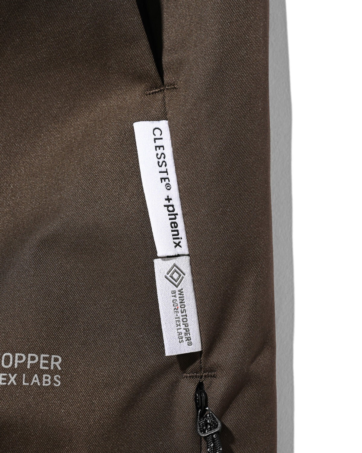 【10.17 SAT 20:00- IN STOCK】 +phenix WINDSTOPPER® by GORE-TEX LABS TWILL CITY BARREL LEG PANTS (URBAN BROWN)