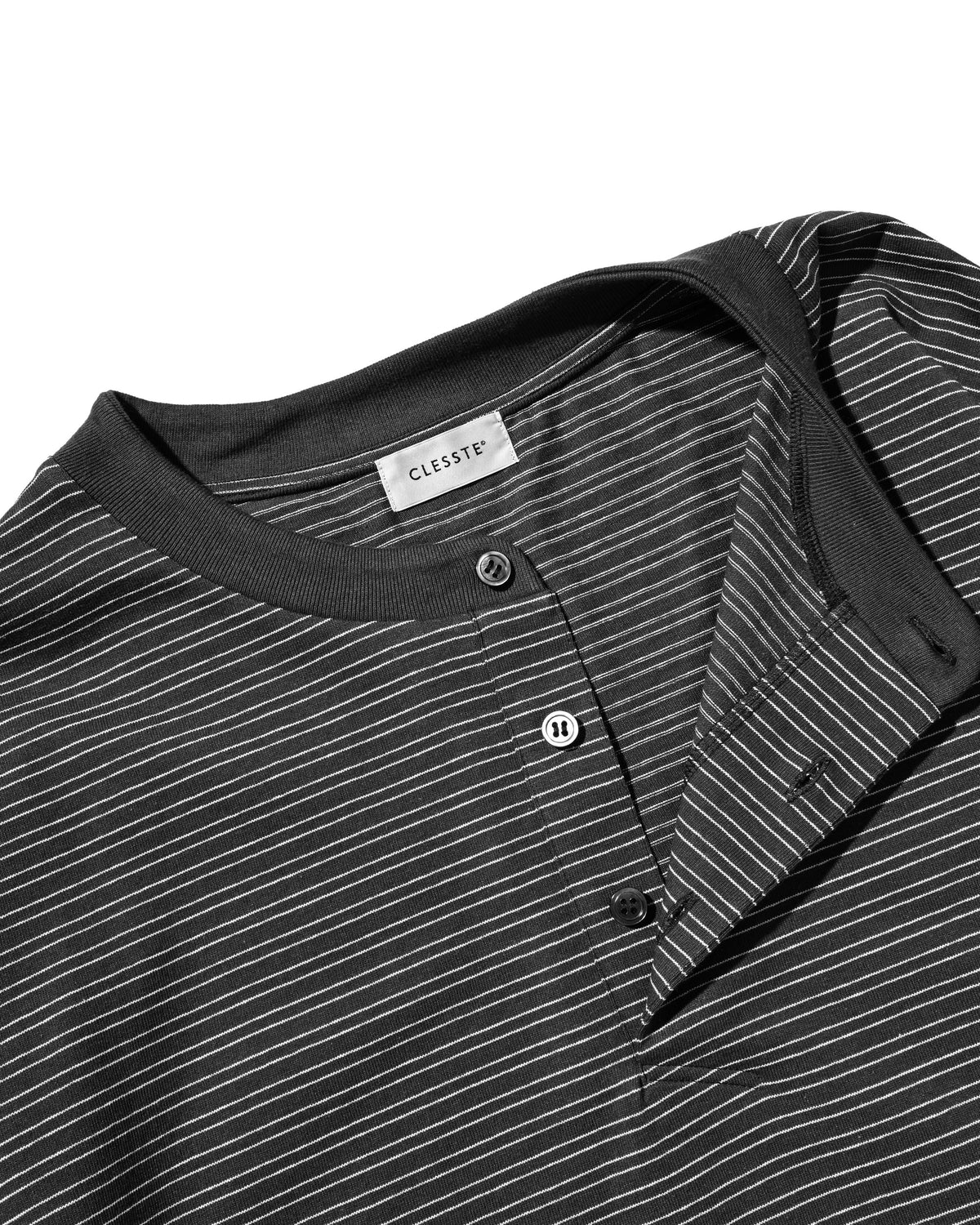 【10.14 WED 20:00- IN STOCK】 MICRO STRIPE HENLEY NECK L/S T-SHIRT WITH DRAWSTRINGS (GRAY)